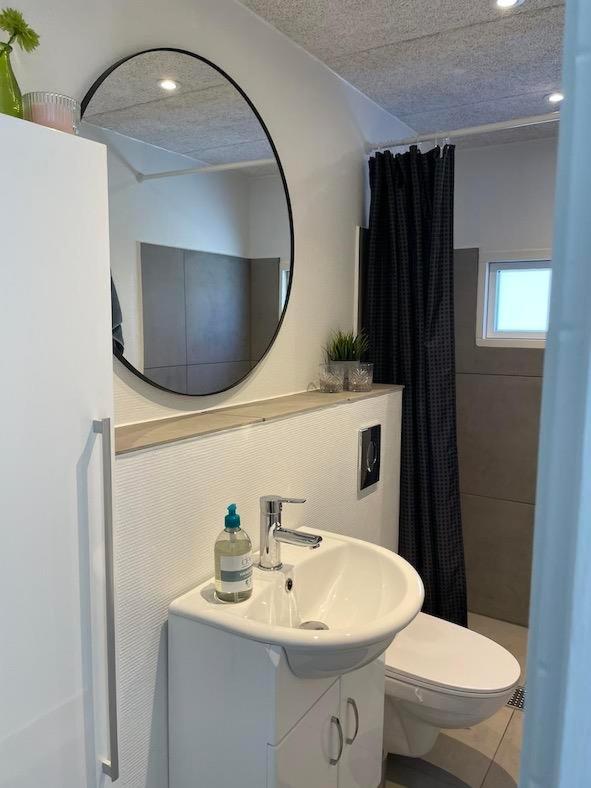 Beautiful Home In Farsø With Internet