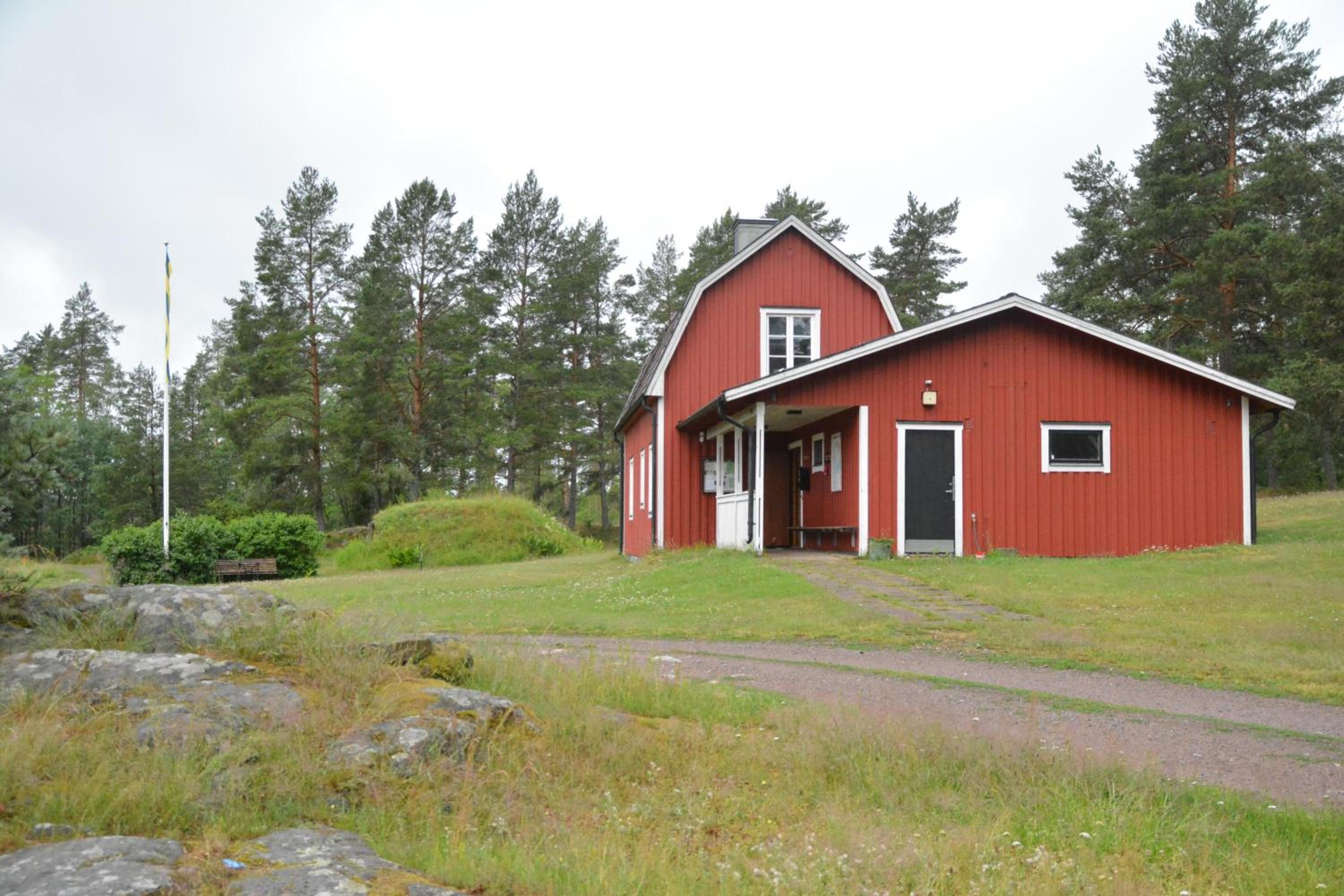 Amazing Home In Gunnebo With 1 Bedrooms And Sauna view 5
