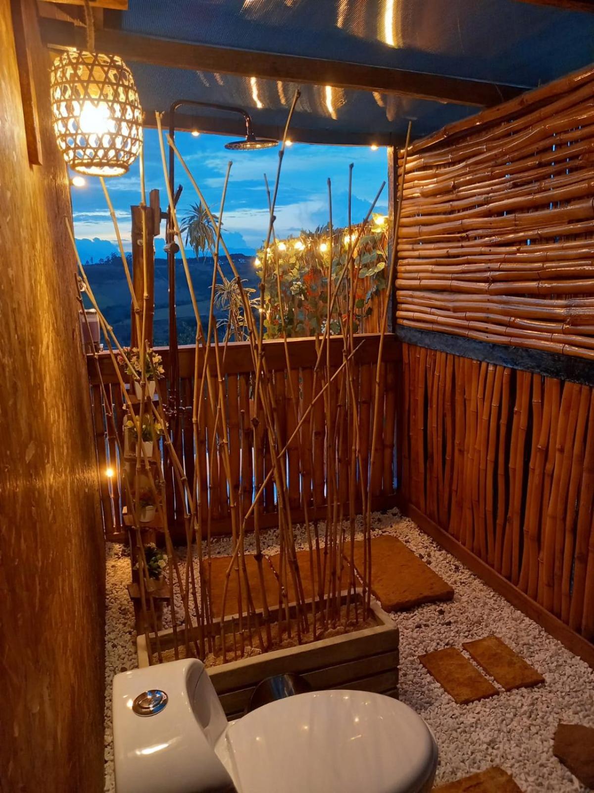 Tacuara House