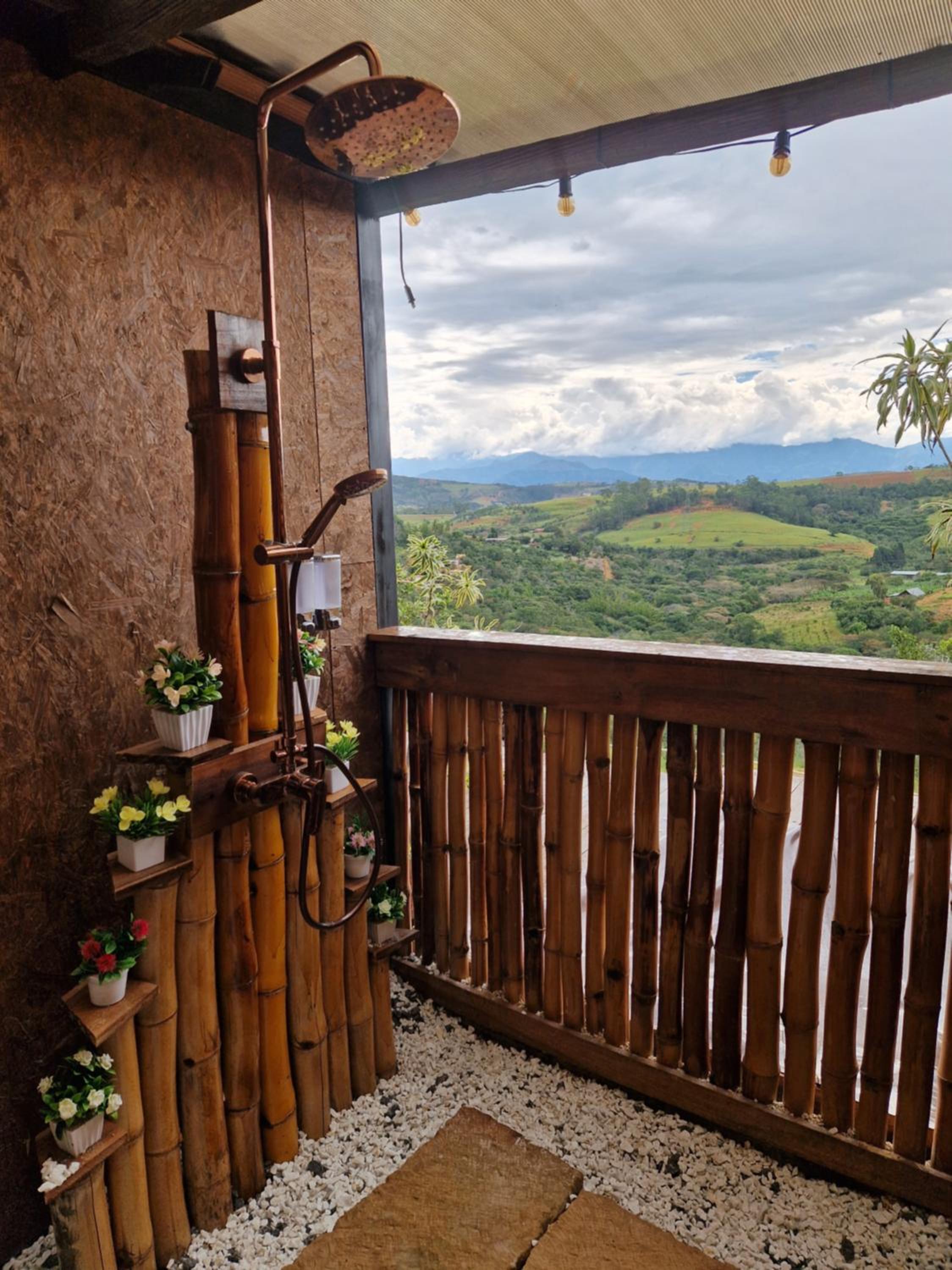 Tacuara House