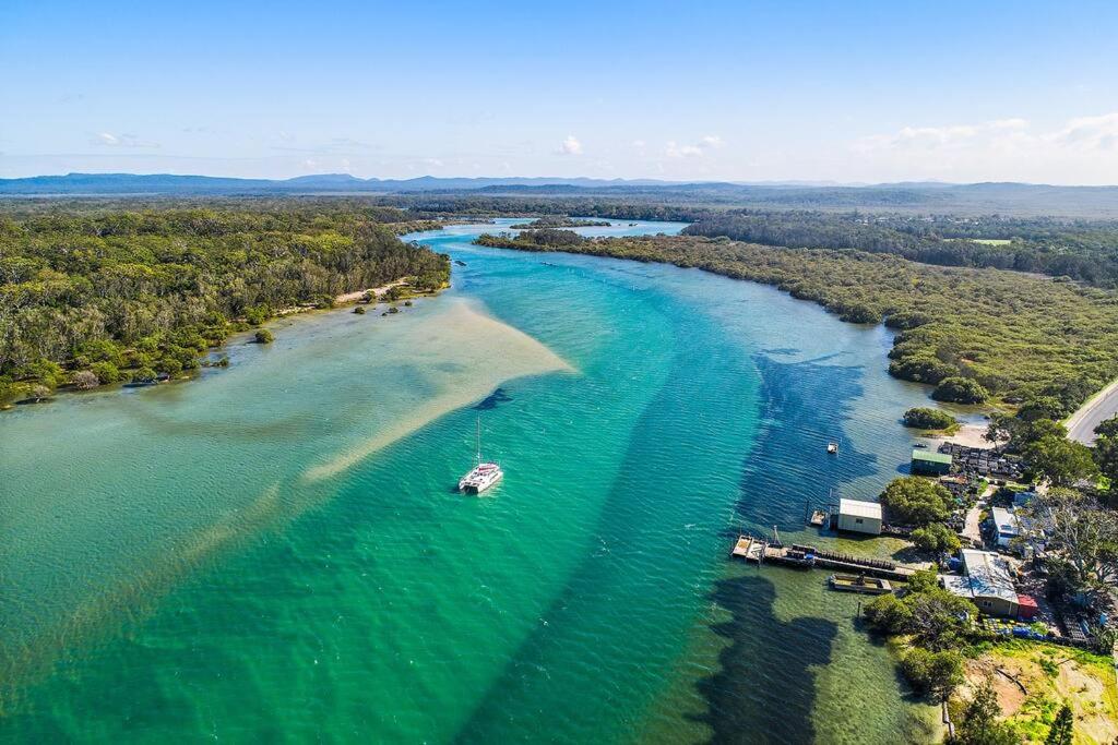 Pipe Dream - River Frontage with Amazing Views