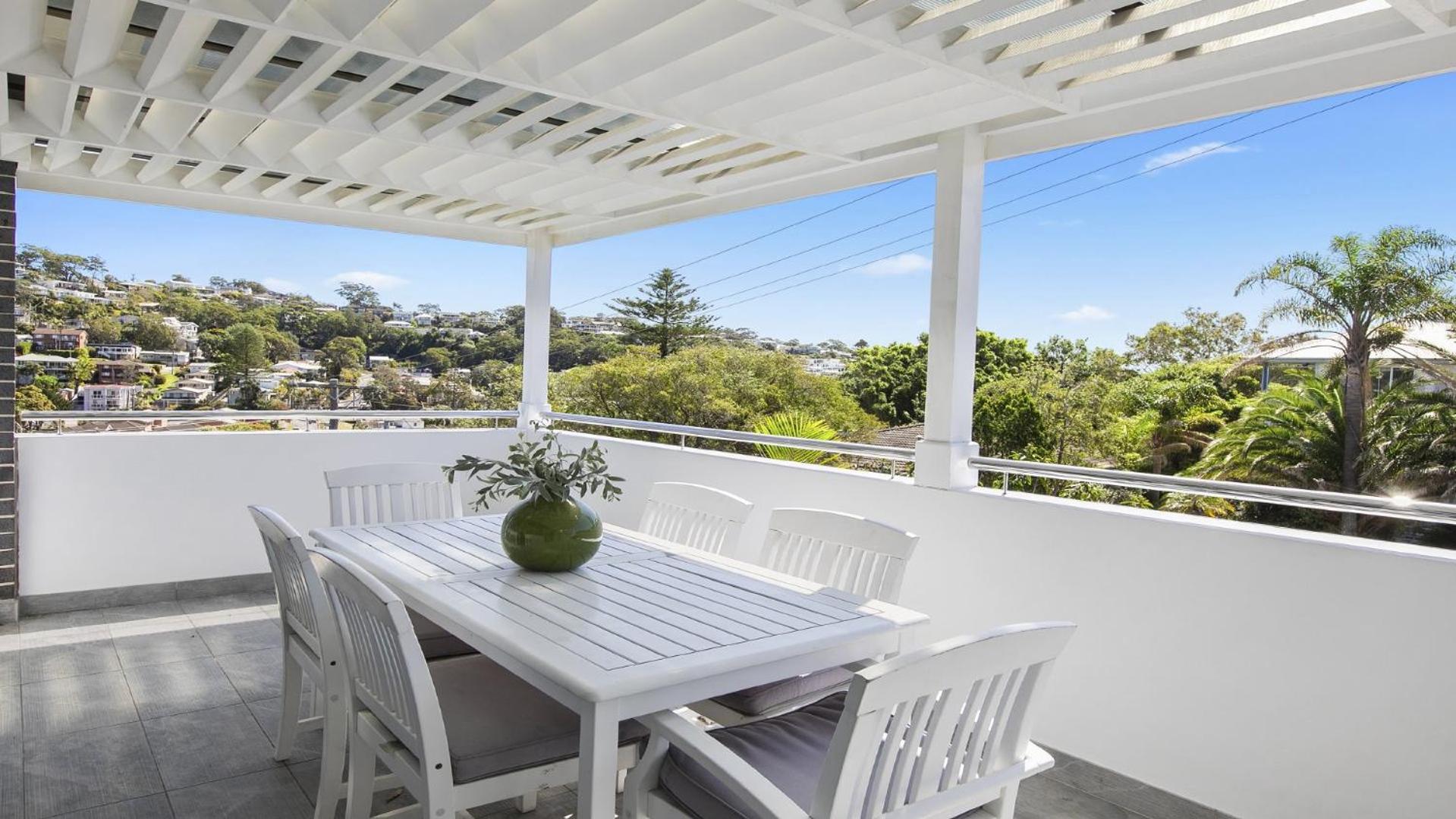 Walk To Terrigal or Beach or Stay Poolside