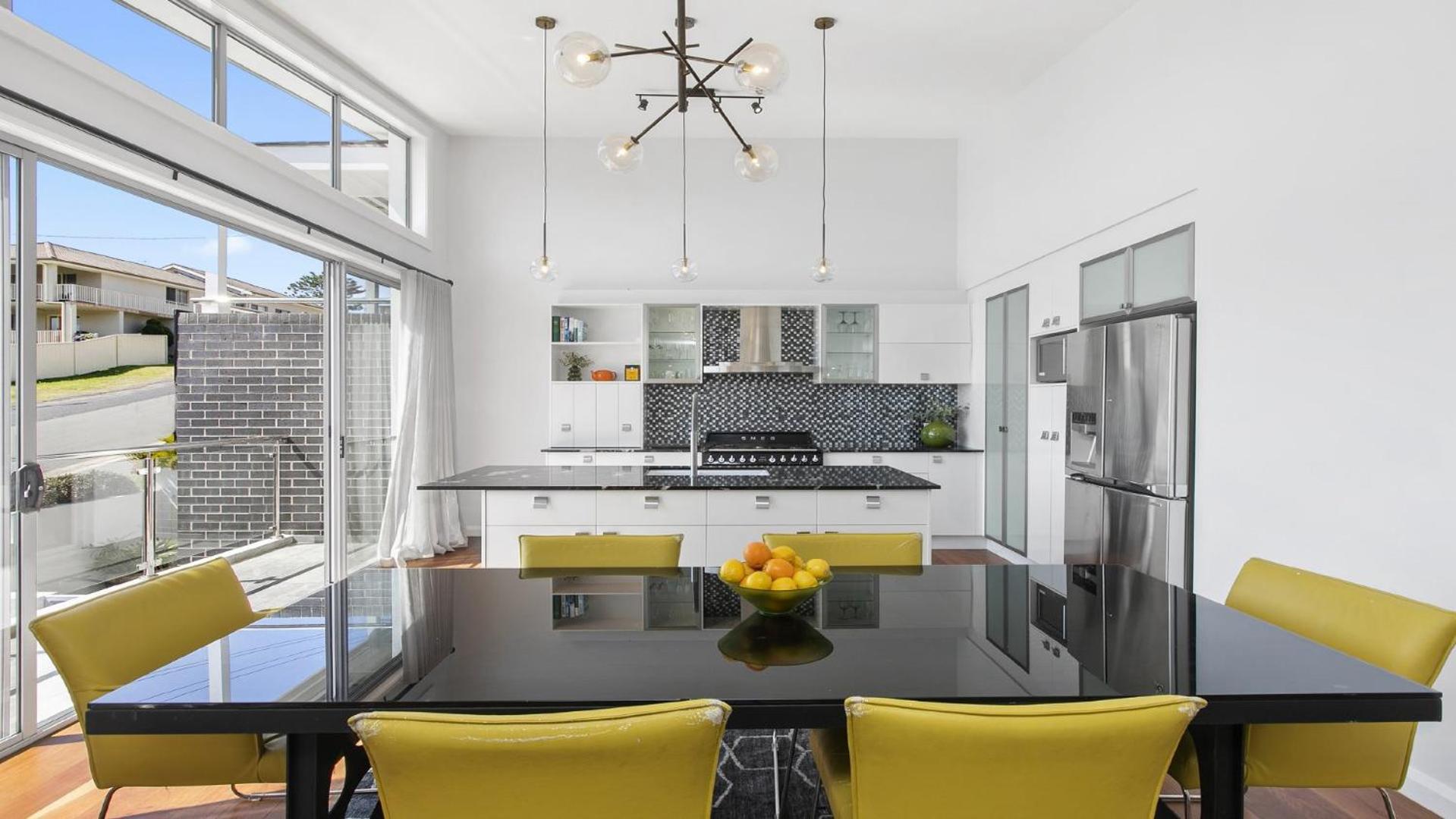 Walk To Terrigal or Beach or Stay Poolside