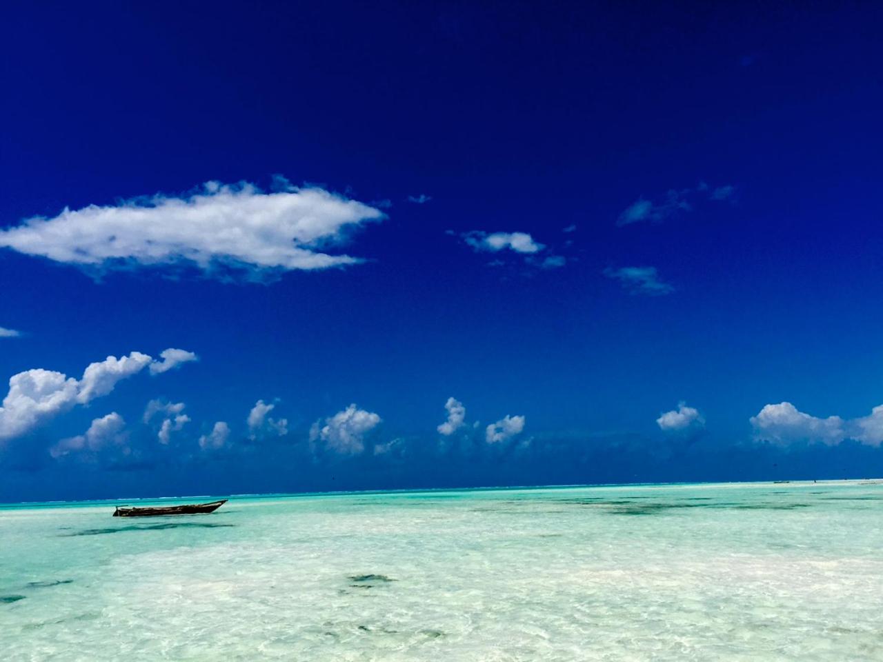 Zanzistar Lodge