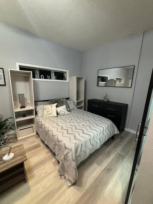 Studio Apartment in Upscale Golf Community view 2