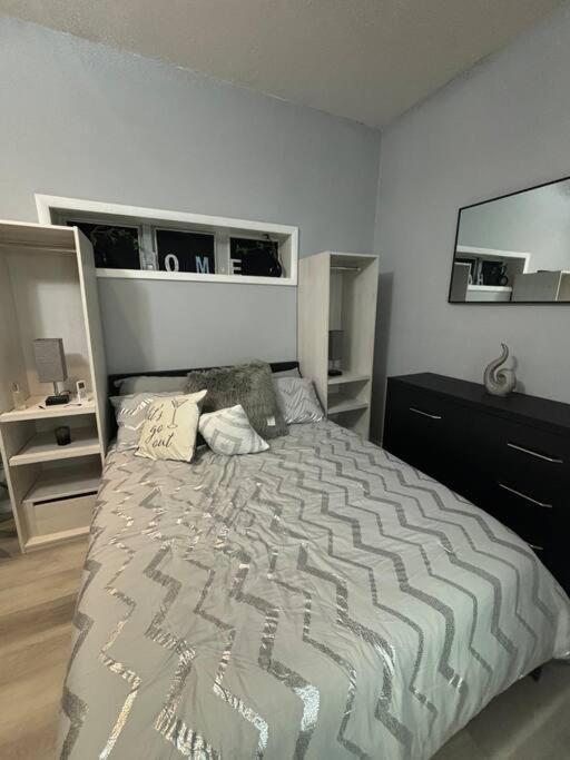 Studio Apartment in Upscale Golf Community view 3