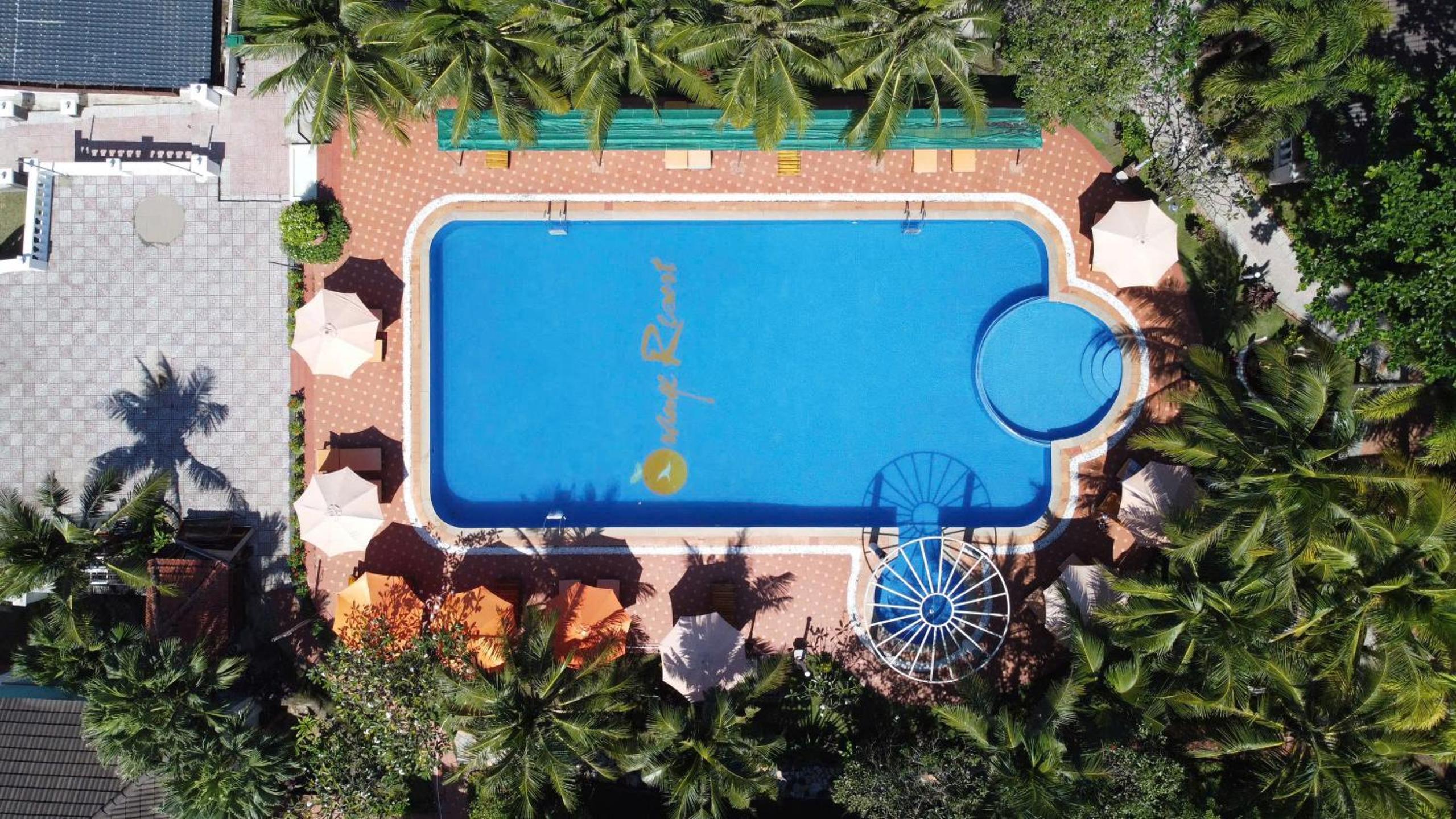 Orange Resort