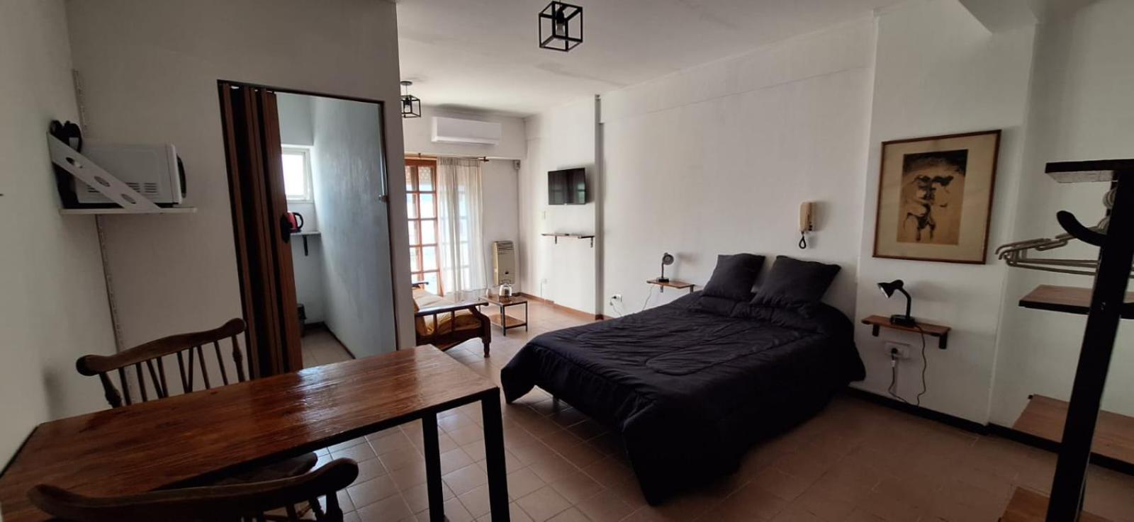 Departamento calle 11, excelente ubicación céntrica