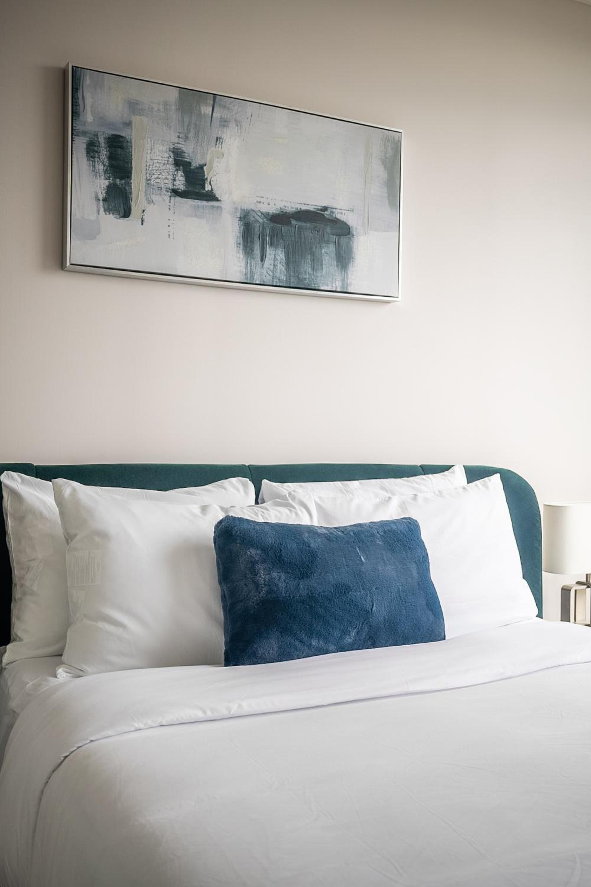The Neptune I Suites