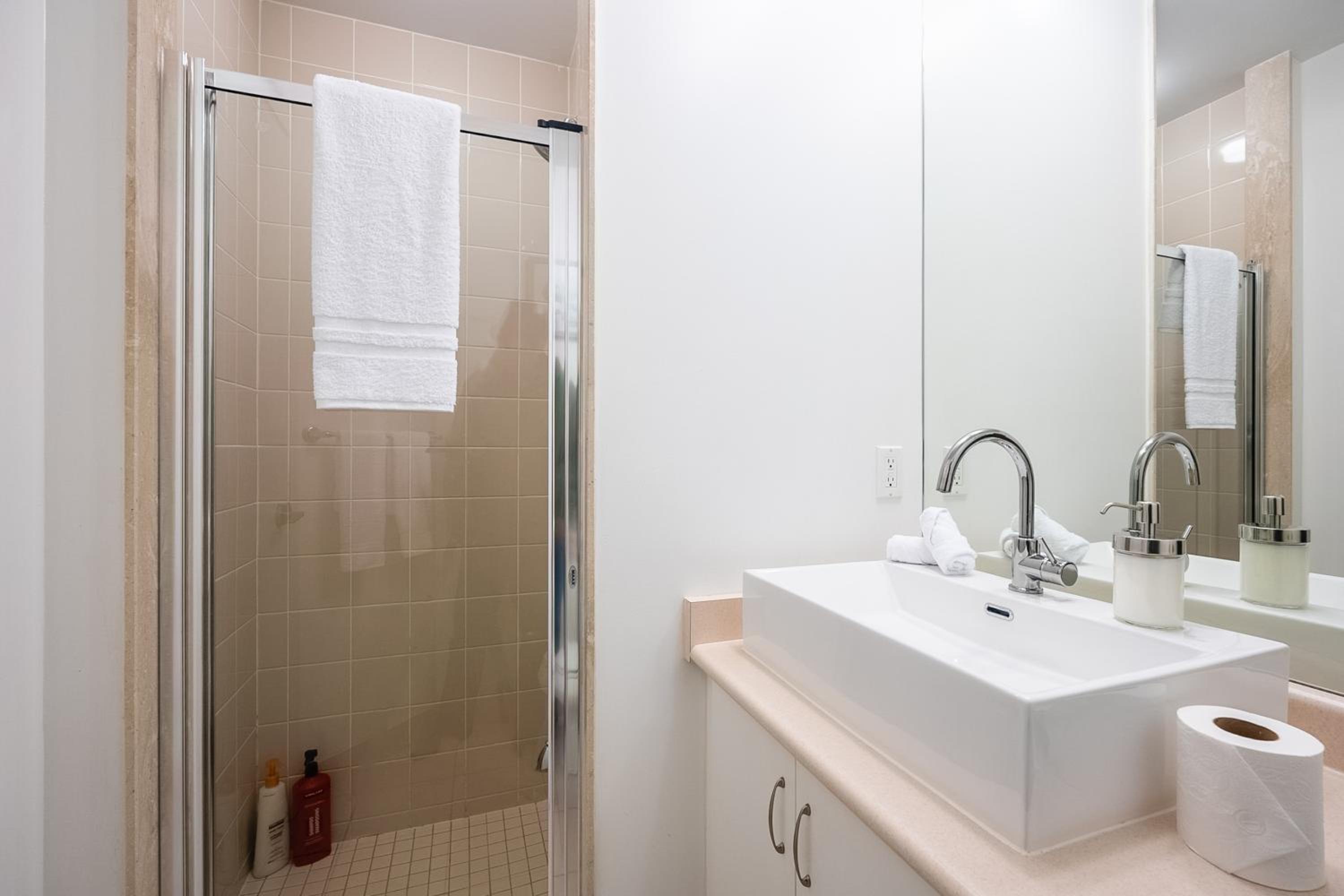 The Neptune I Suites