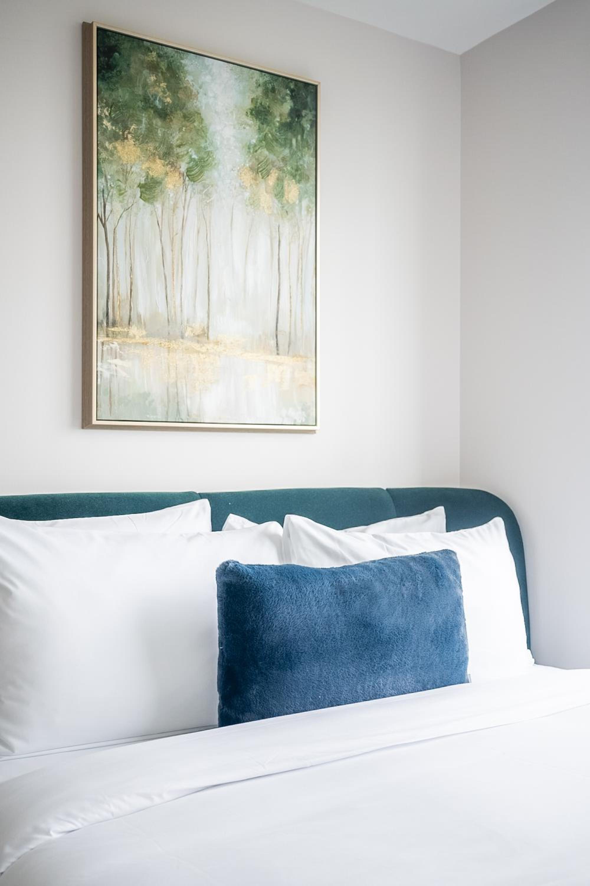 The Neptune I Suites