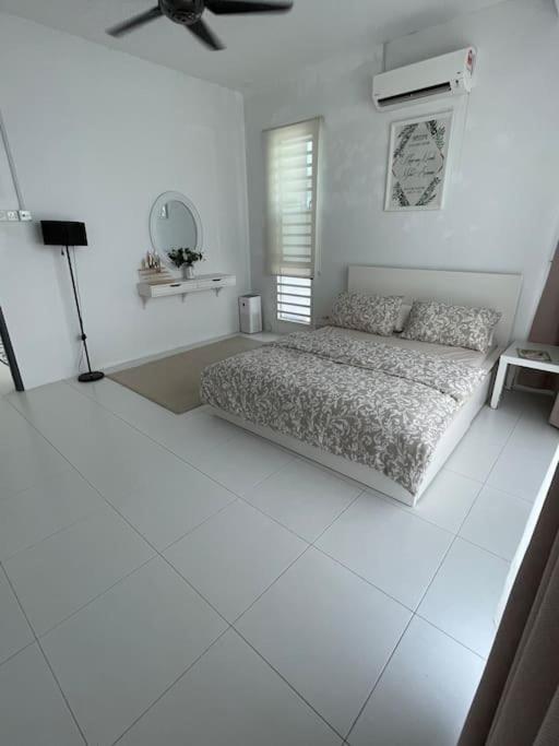 TAMU Homestay 4BR aircond wifi for islam photo 5