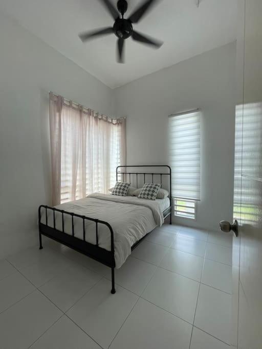 TAMU Homestay 4BR aircond wifi for islam