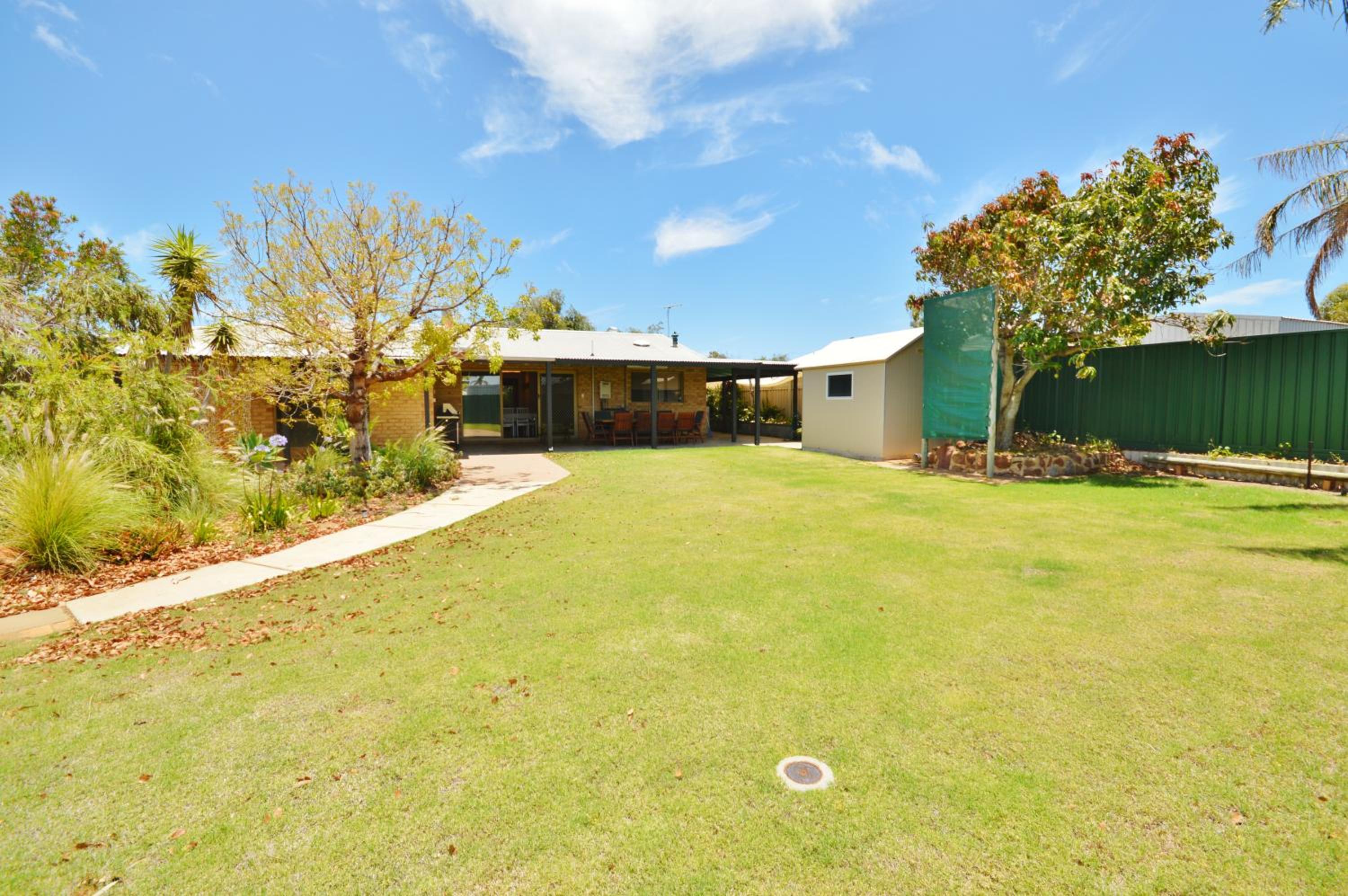 Starfire Close 3 - Kalbarri, WA view 2