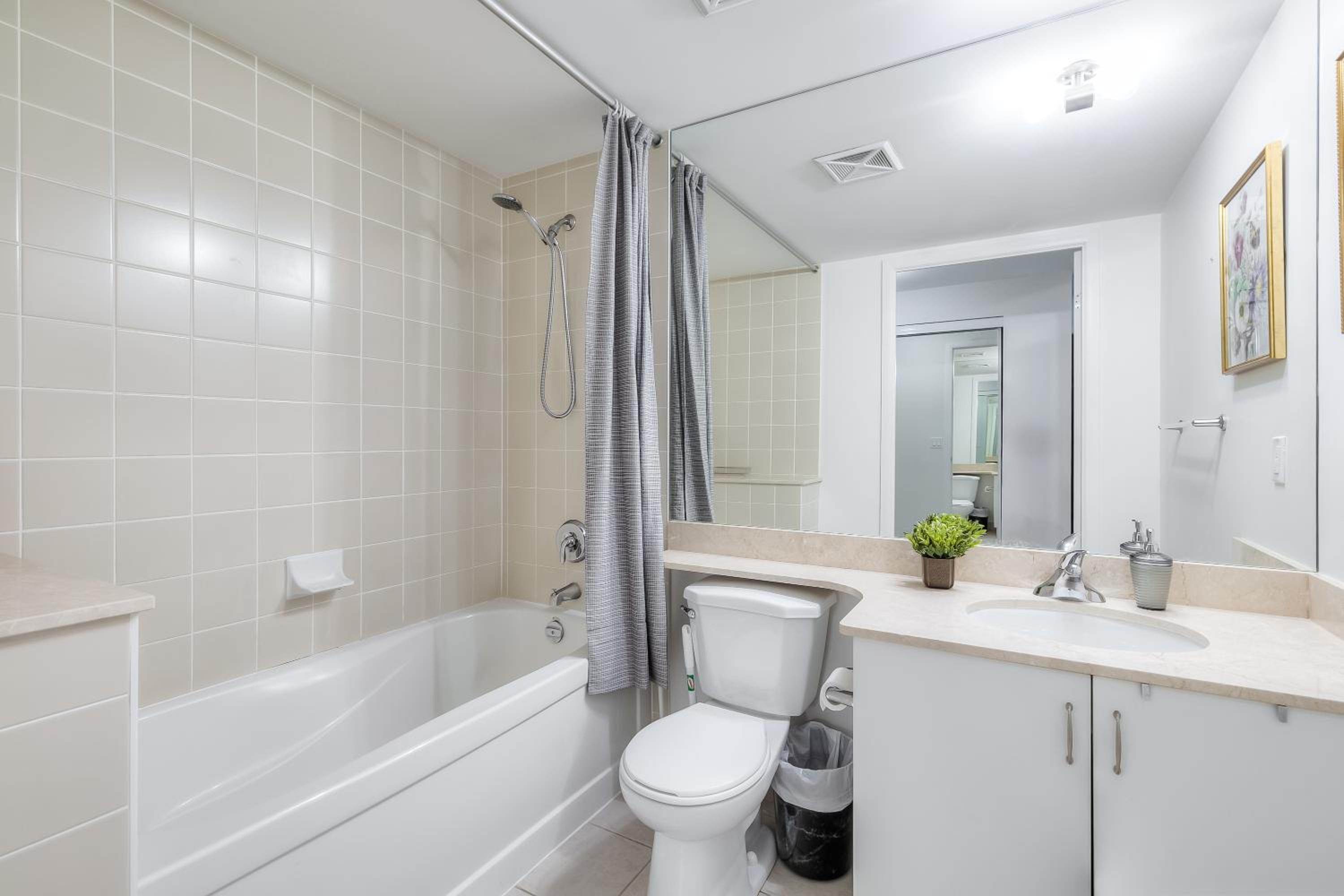 The Neptune I Suites