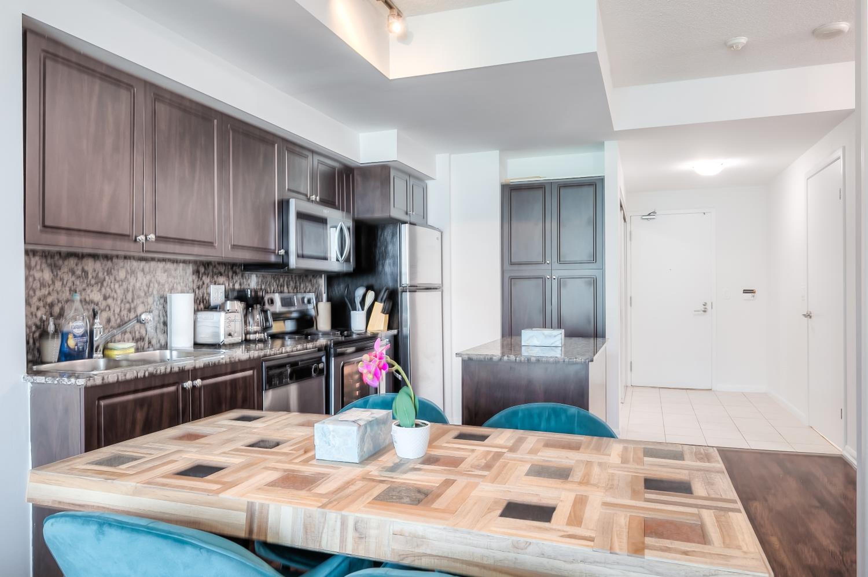 The Neptune I Suites