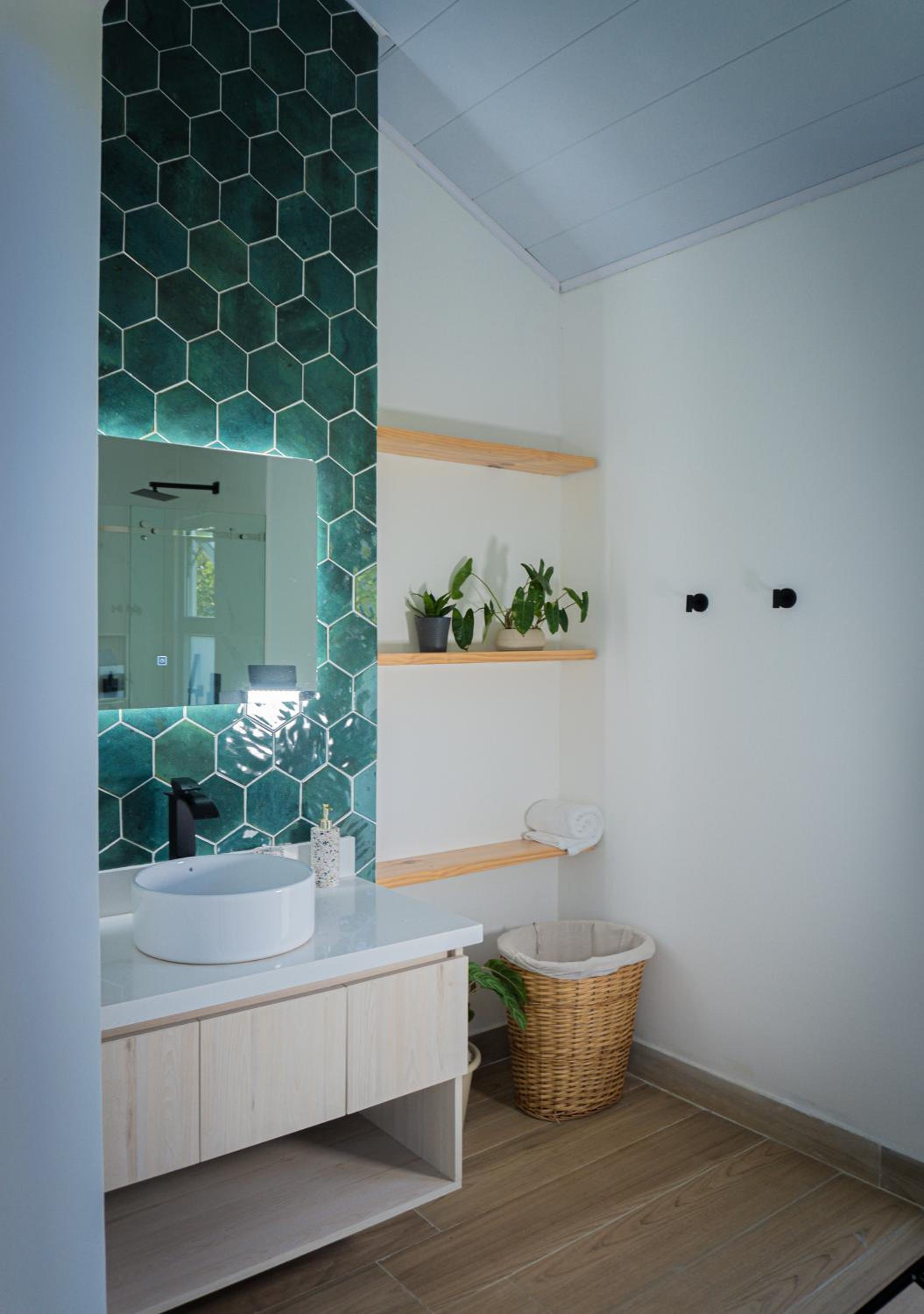 Apto Cristal Nivel #2, Modern Monteverde home in harmony with nature!