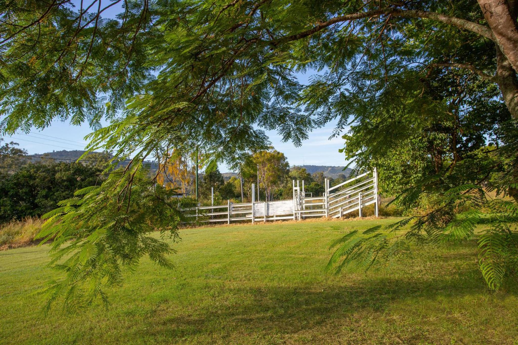 Lowood Riverelle Cottage