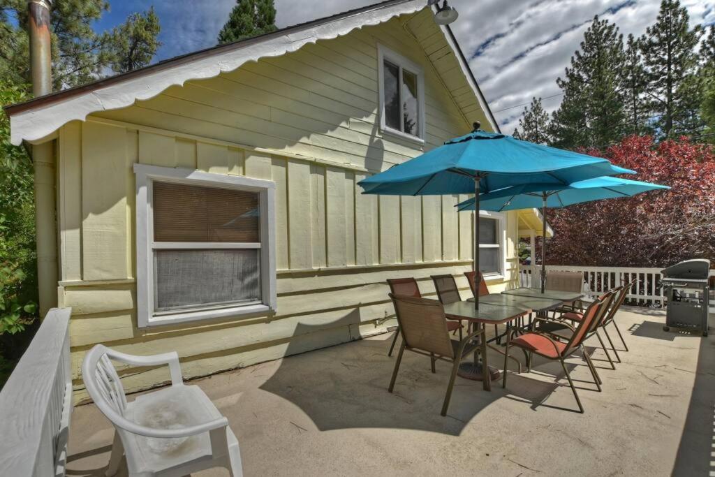 Sunshine Cabin Comfortable, Cozy 2 Story Getaway view 5
