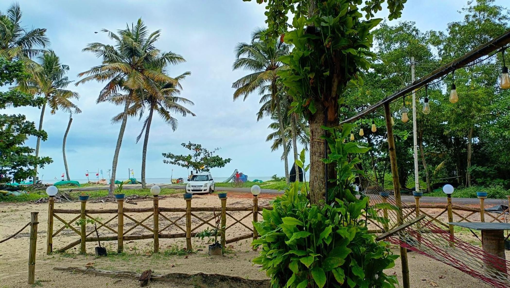 MARARI BLUE WHALE BEACH HOUSE view 2