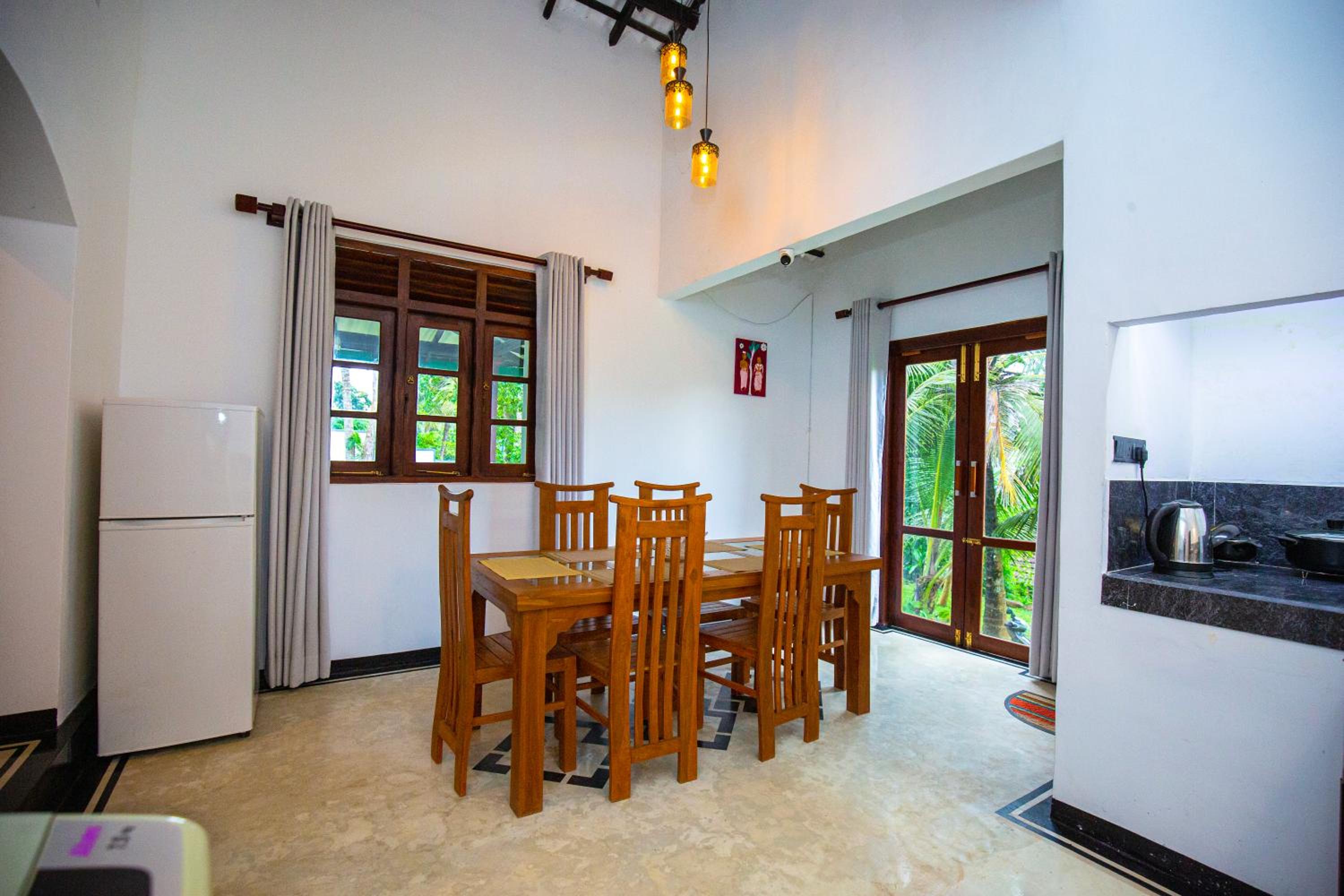 Sleeperwood Villa
