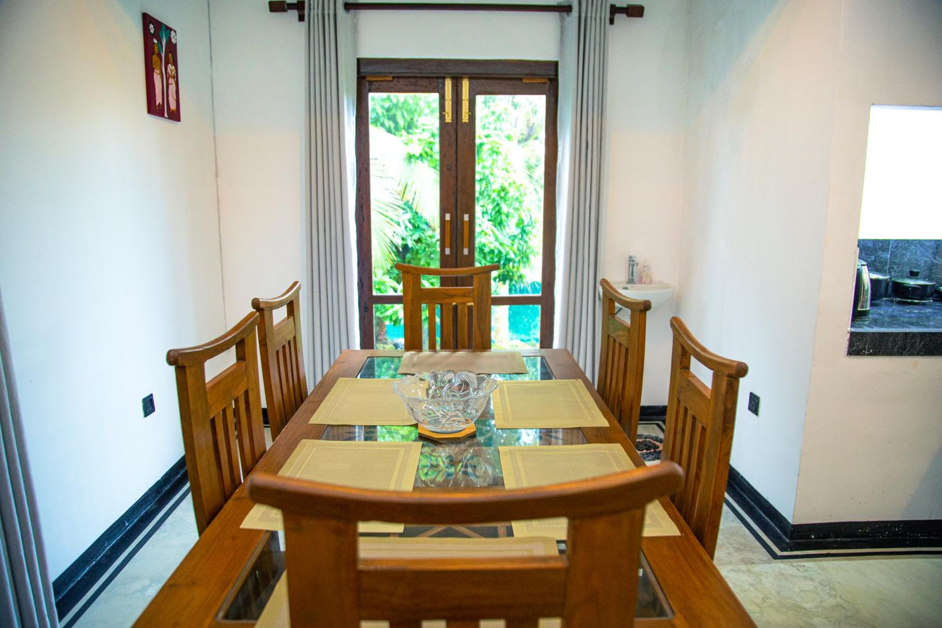 Sleeperwood Villa