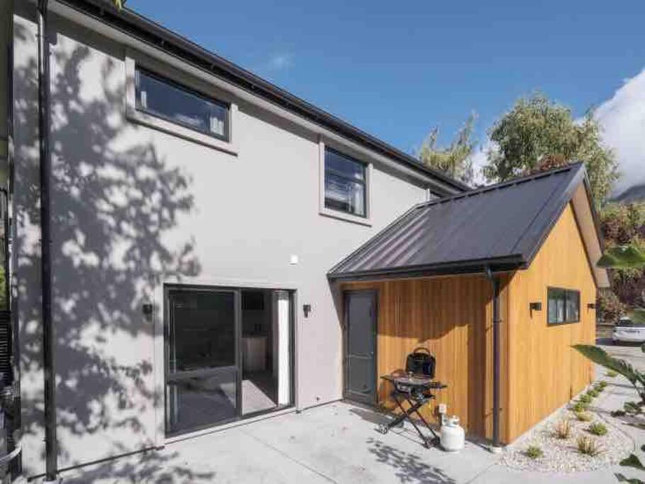 Queenstown Luxury Holiday Villa