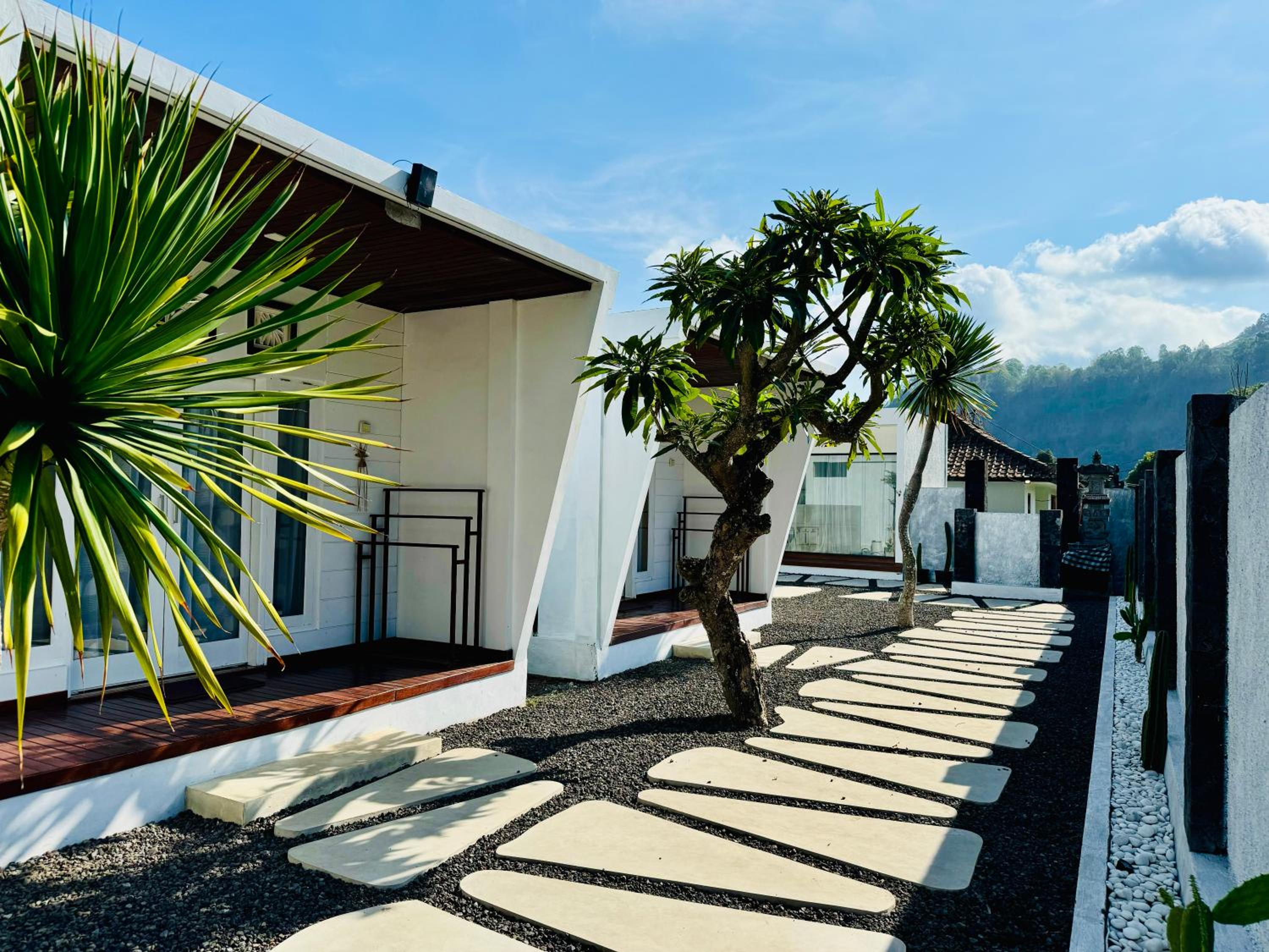 Tamalia House