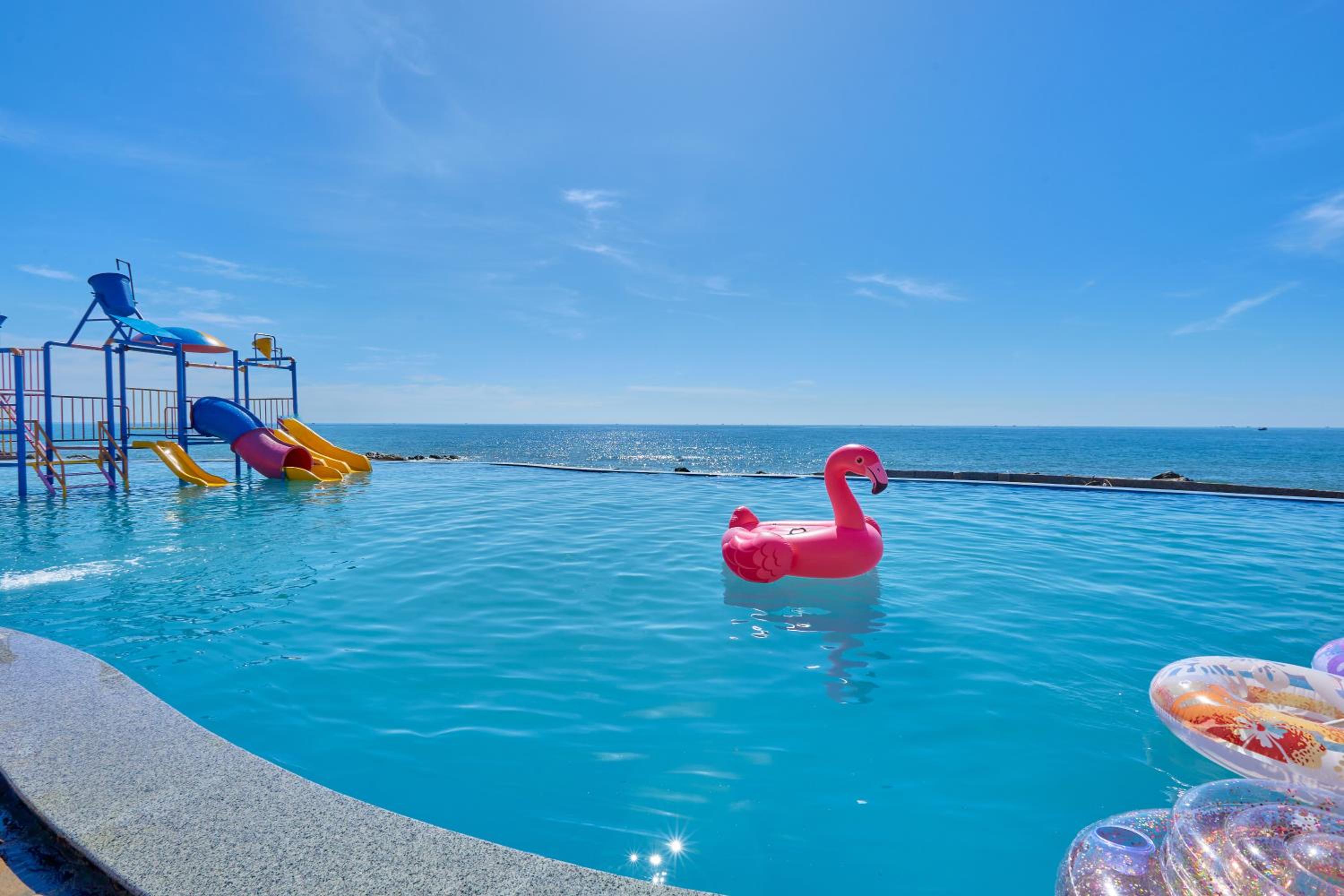 Adora Bay Ke Ga Beach Resort - Onsite Water Park view 5