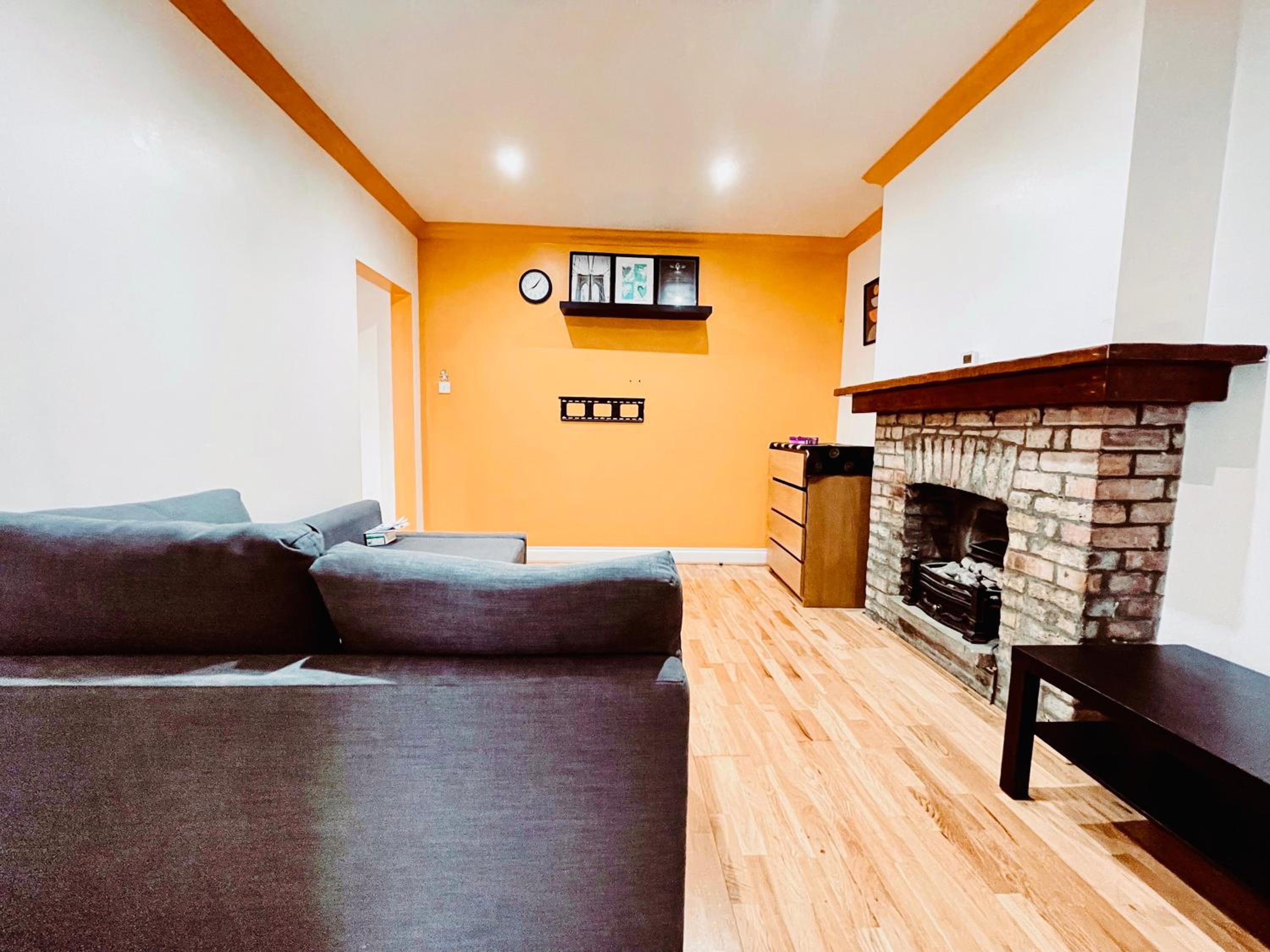 Entire Place,1 Bed room flat, ground floor, garden