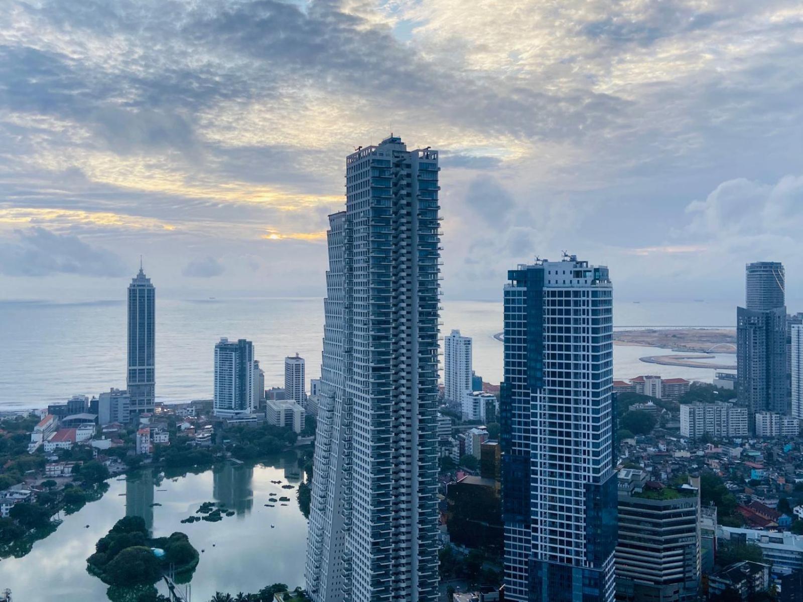 Sky Luxury Apartment