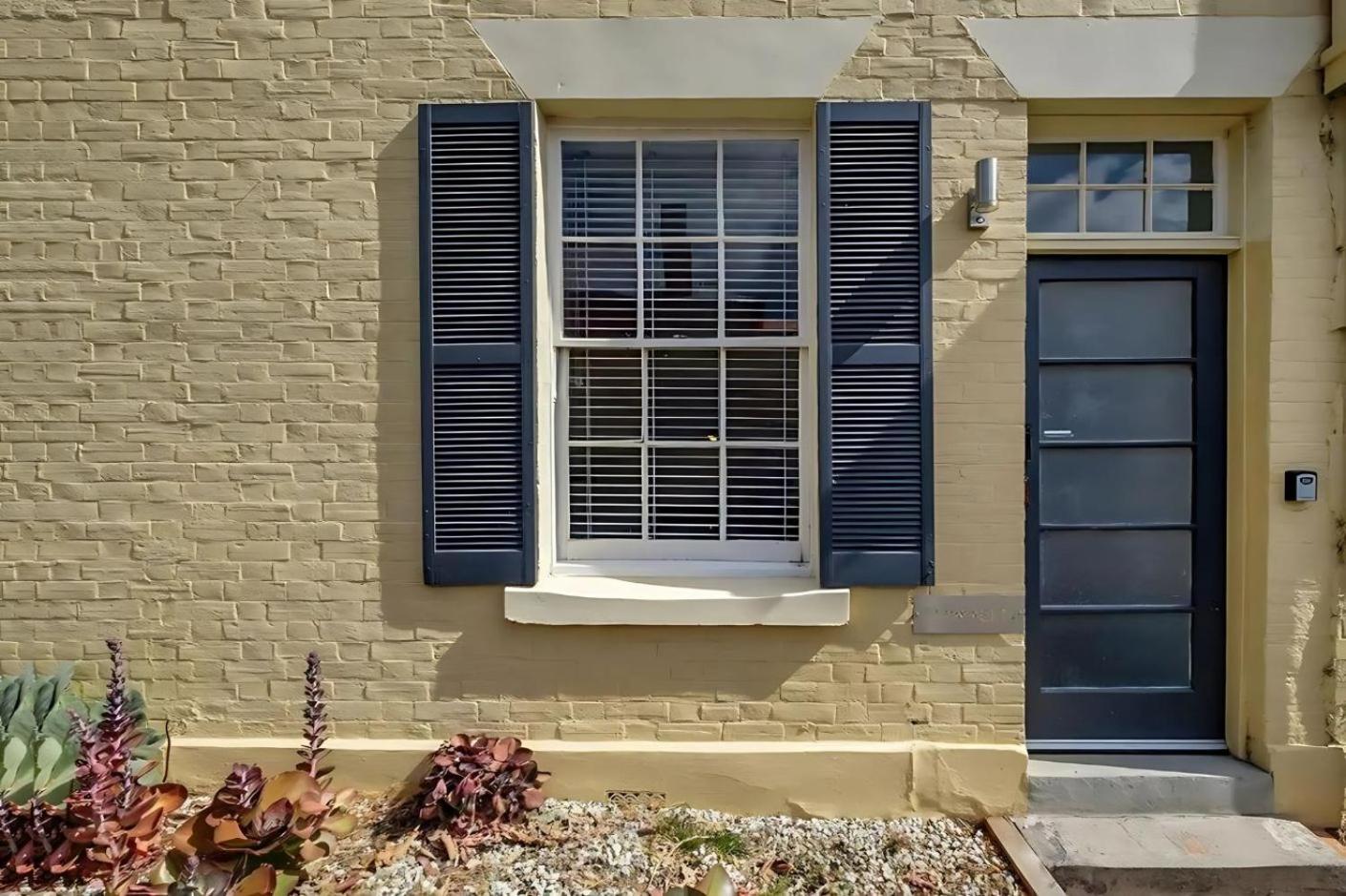 'Thirteen=' - Heritage Terrace in Battery Point