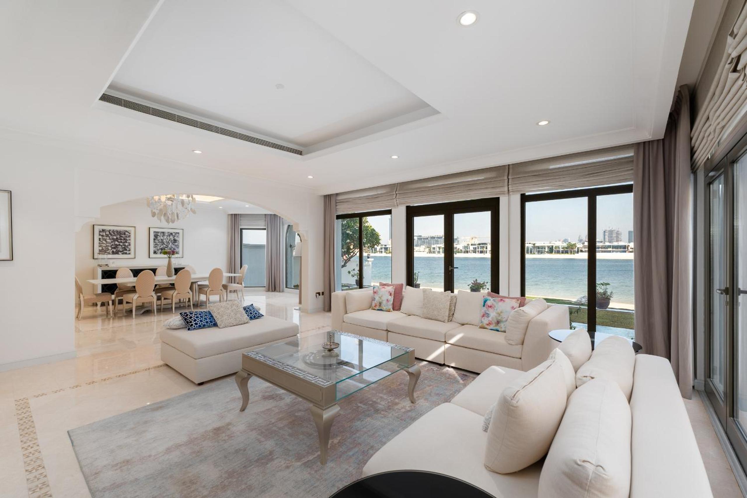 Frond M, Beachfront Villa, Palm Jumeirah - Mint Stay