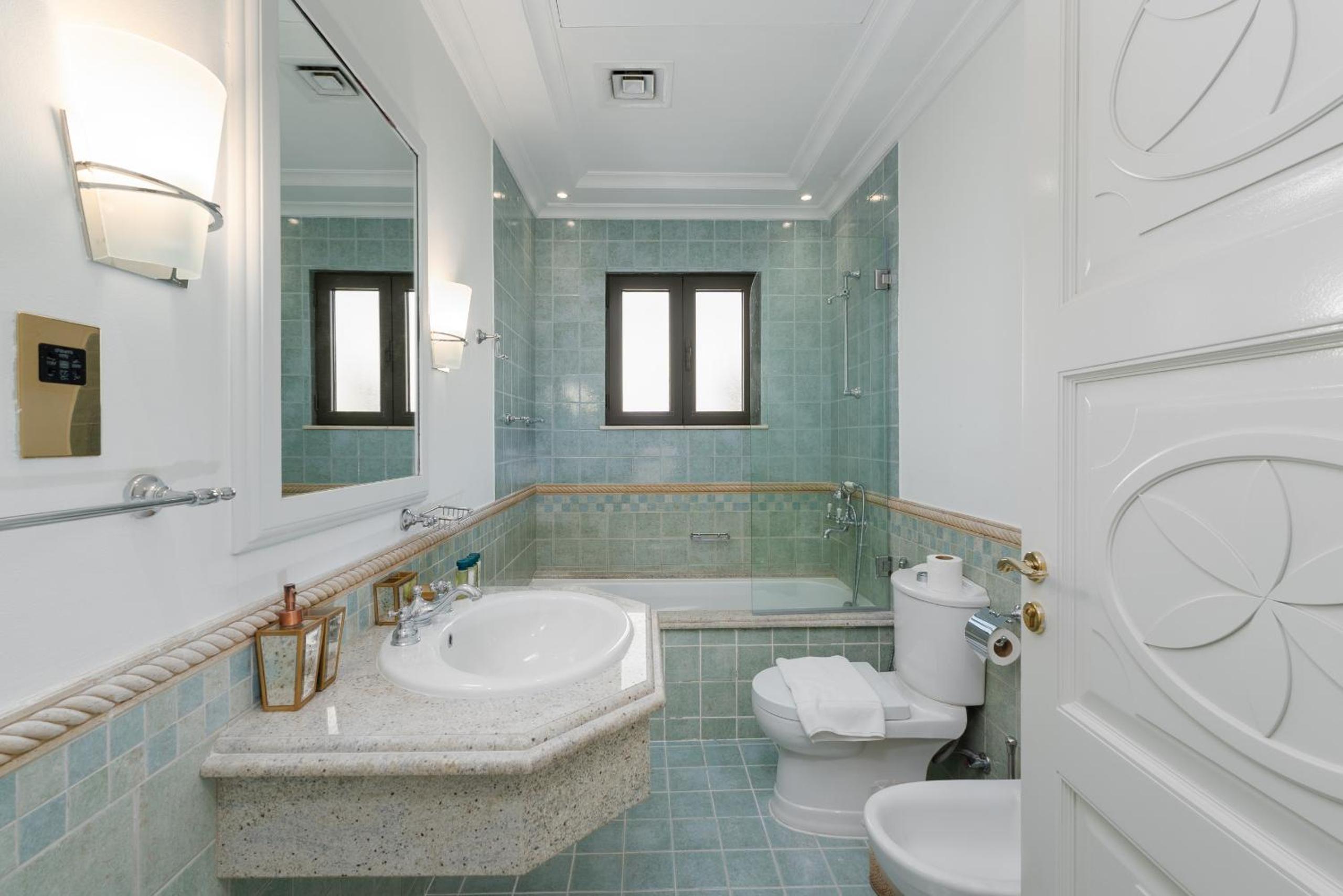 Frond M, Beachfront Villa, Palm Jumeirah - Mint Stay