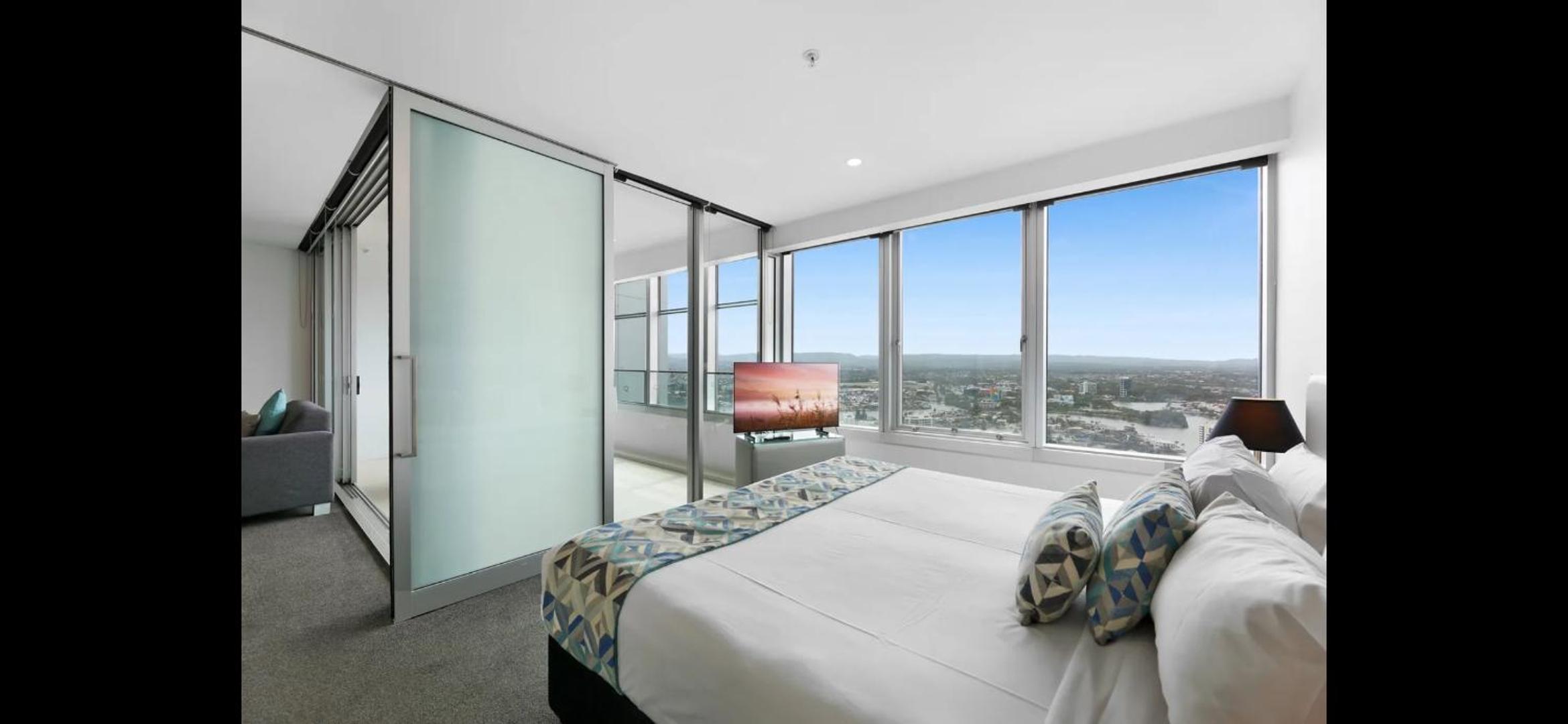 Level 36 Skyline View Lux Private Apartment - 2BR 1B 1C