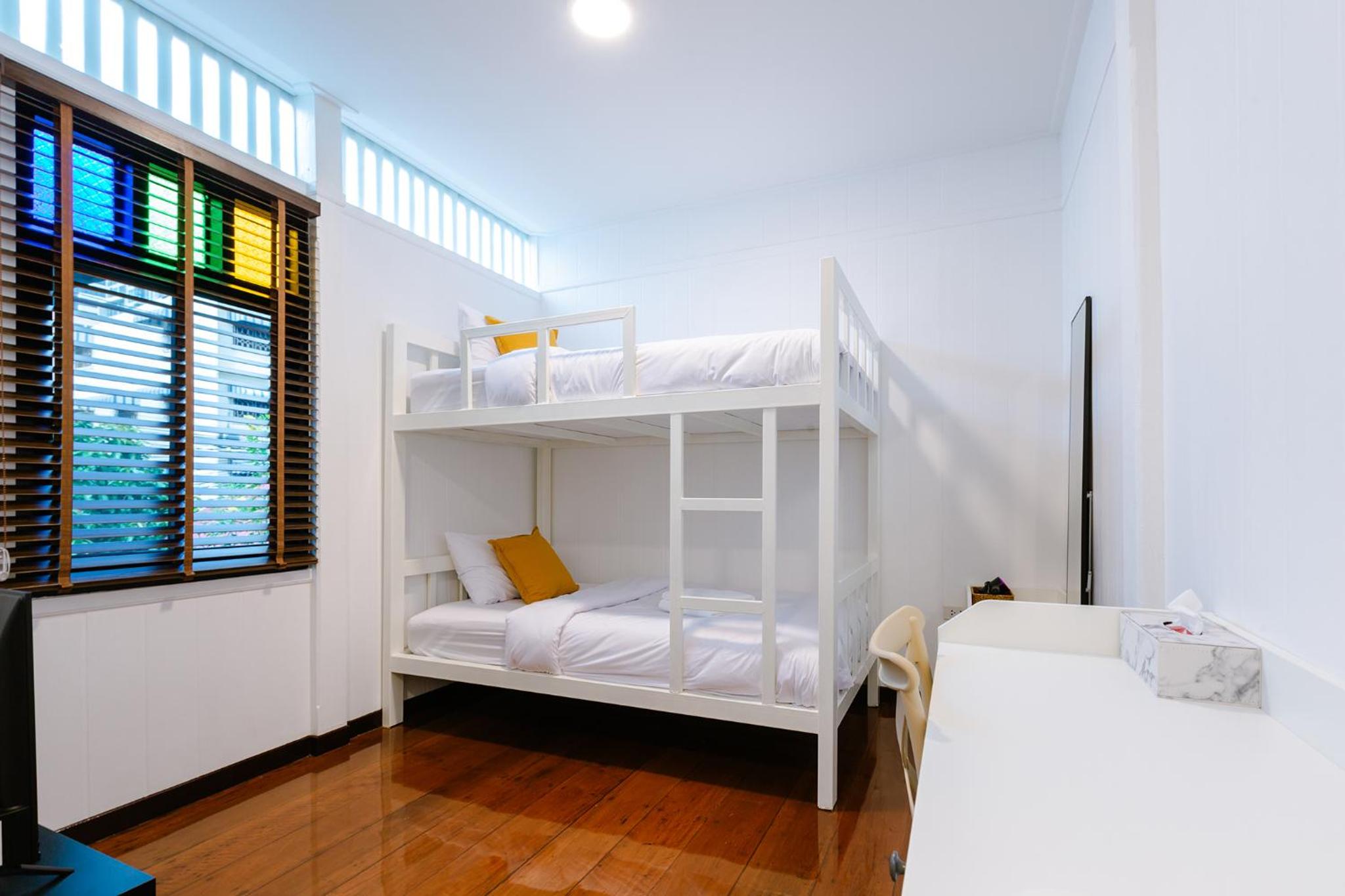 Diff Hostel