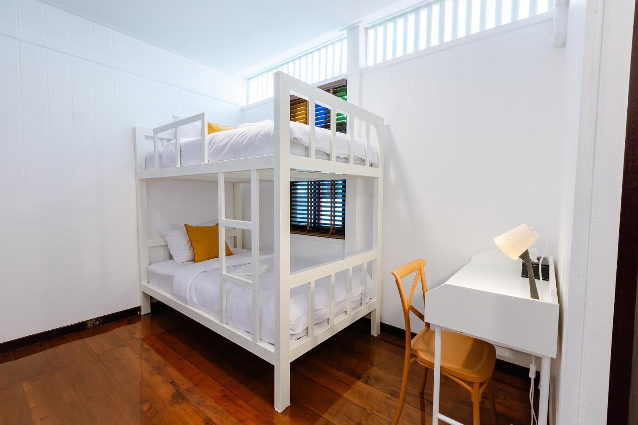 Diff Hostel