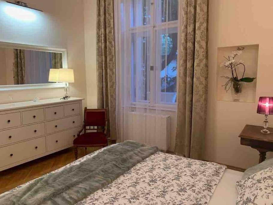 VILLA GIULIETTA BUDAPEST with GARDEN, FREE PARKING view 5