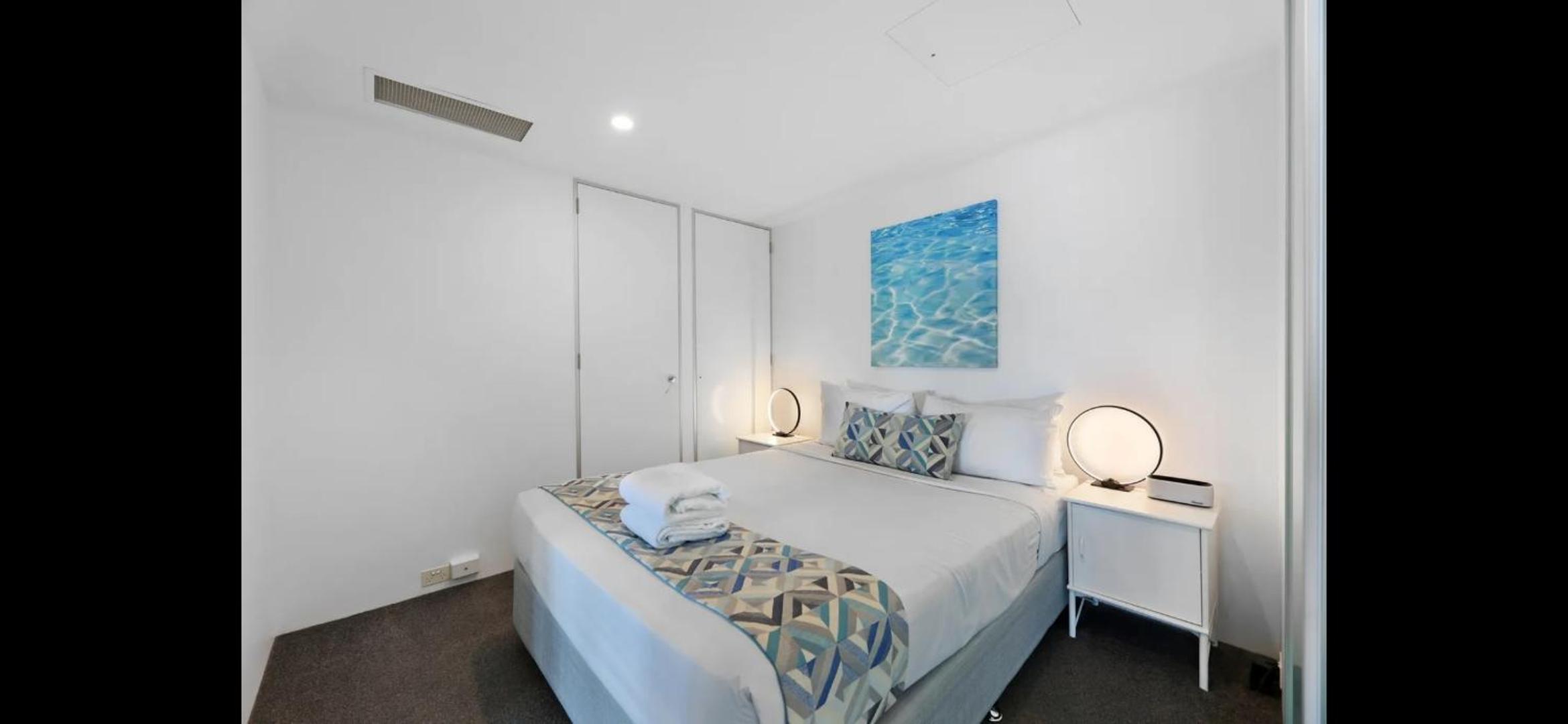 Level 36 Skyline View Lux Private Apartment - 2BR 1B 1C