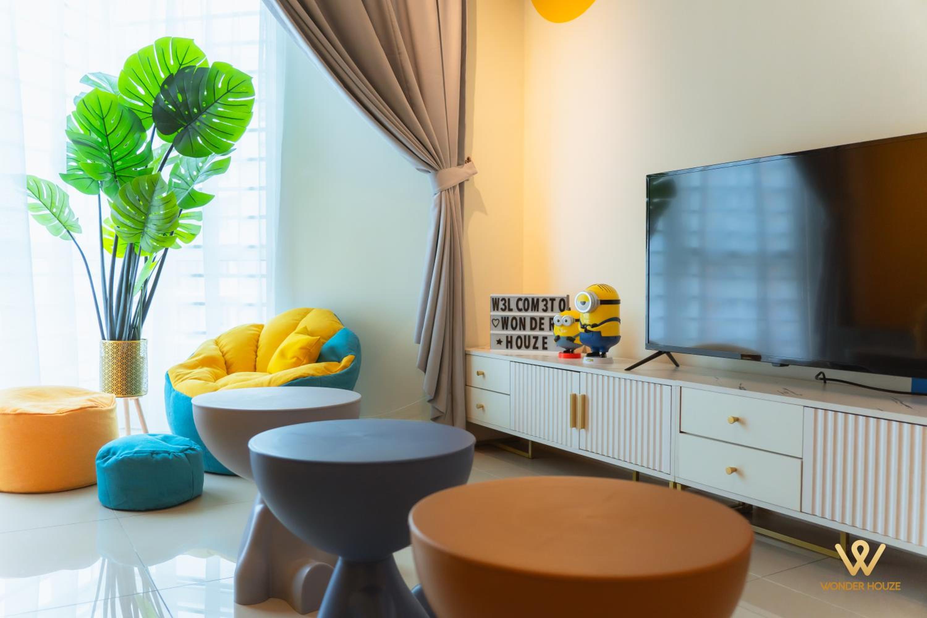 Cartoon Theme Staycation Near Bloomsvale at OUG 10 mins to MidValley