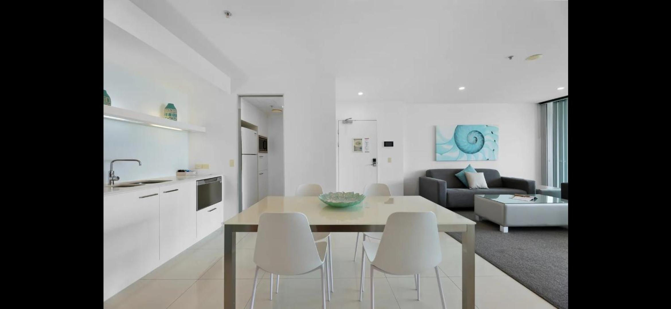 Level 36 Skyline View Lux Private Apartment - 2BR 1B 1C