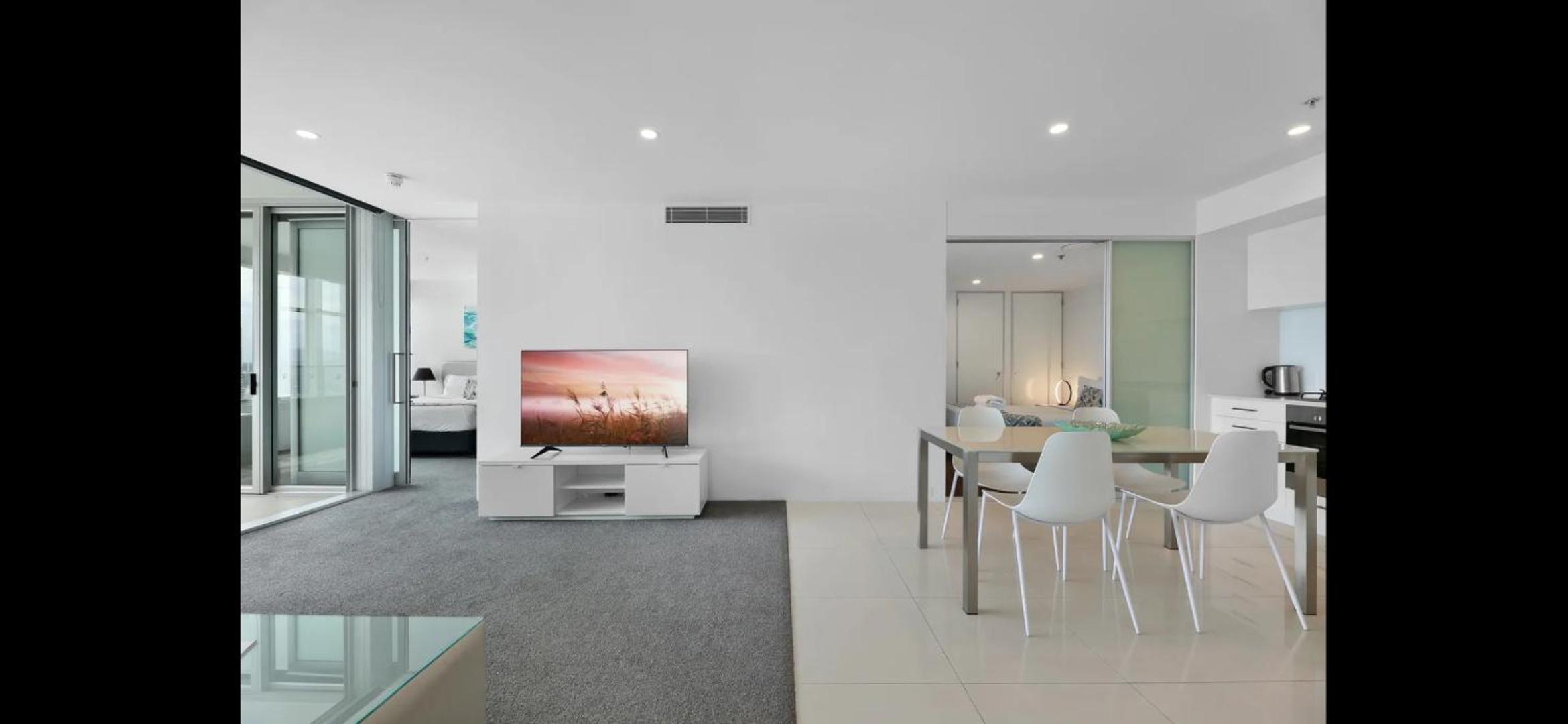 Level 36 Skyline View Lux Private Apartment - 2BR 1B 1C