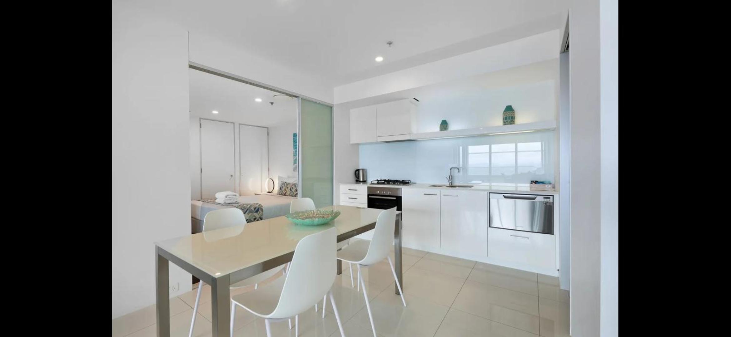 Level 36 Skyline View Lux Private Apartment - 2BR 1B 1C