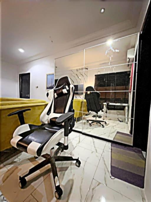 Studio Like home view 5