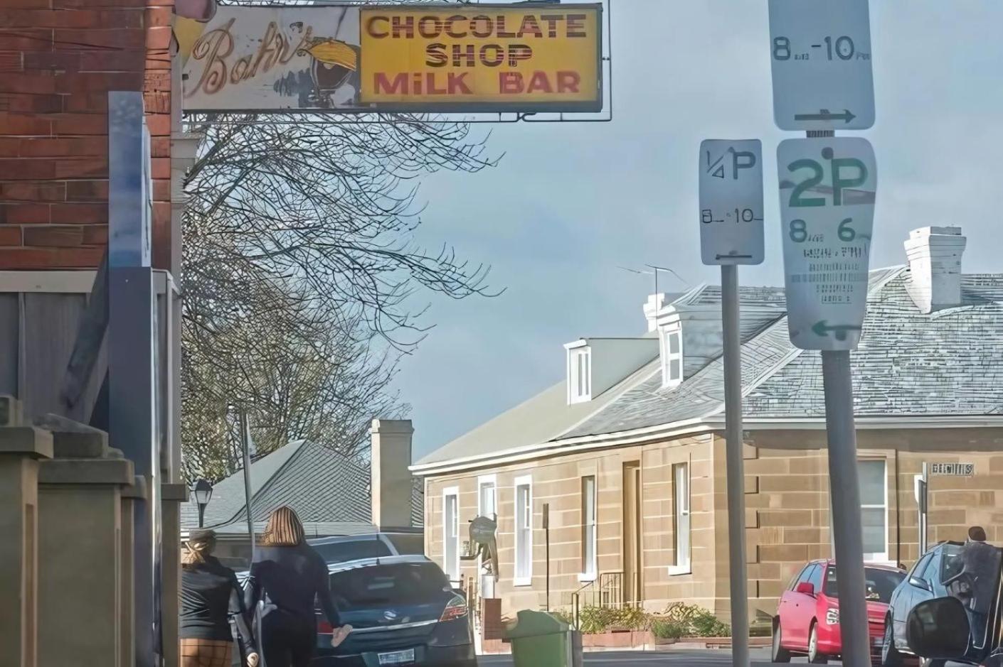 The Little Lollyshop Apartment in Battery Point