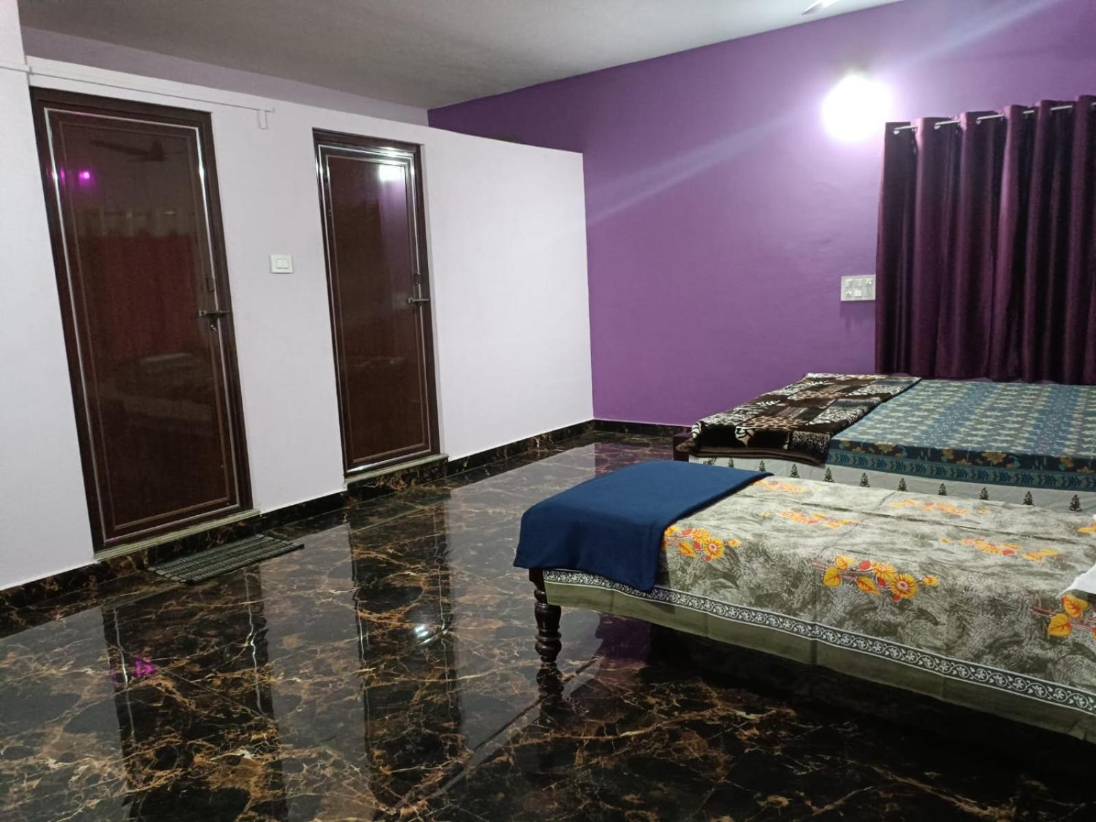 VT beach stay near Gokarna