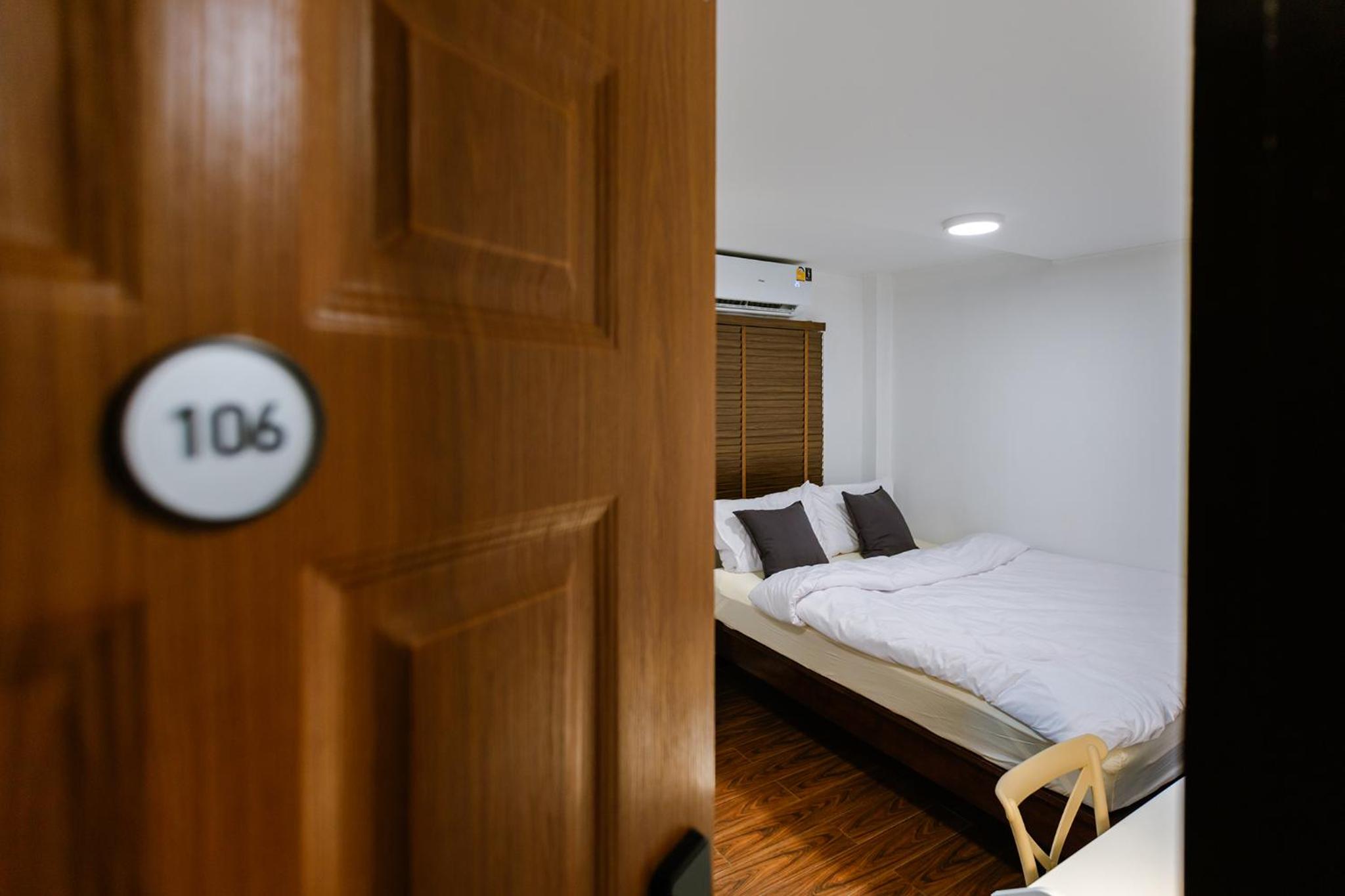 Diff Hostel