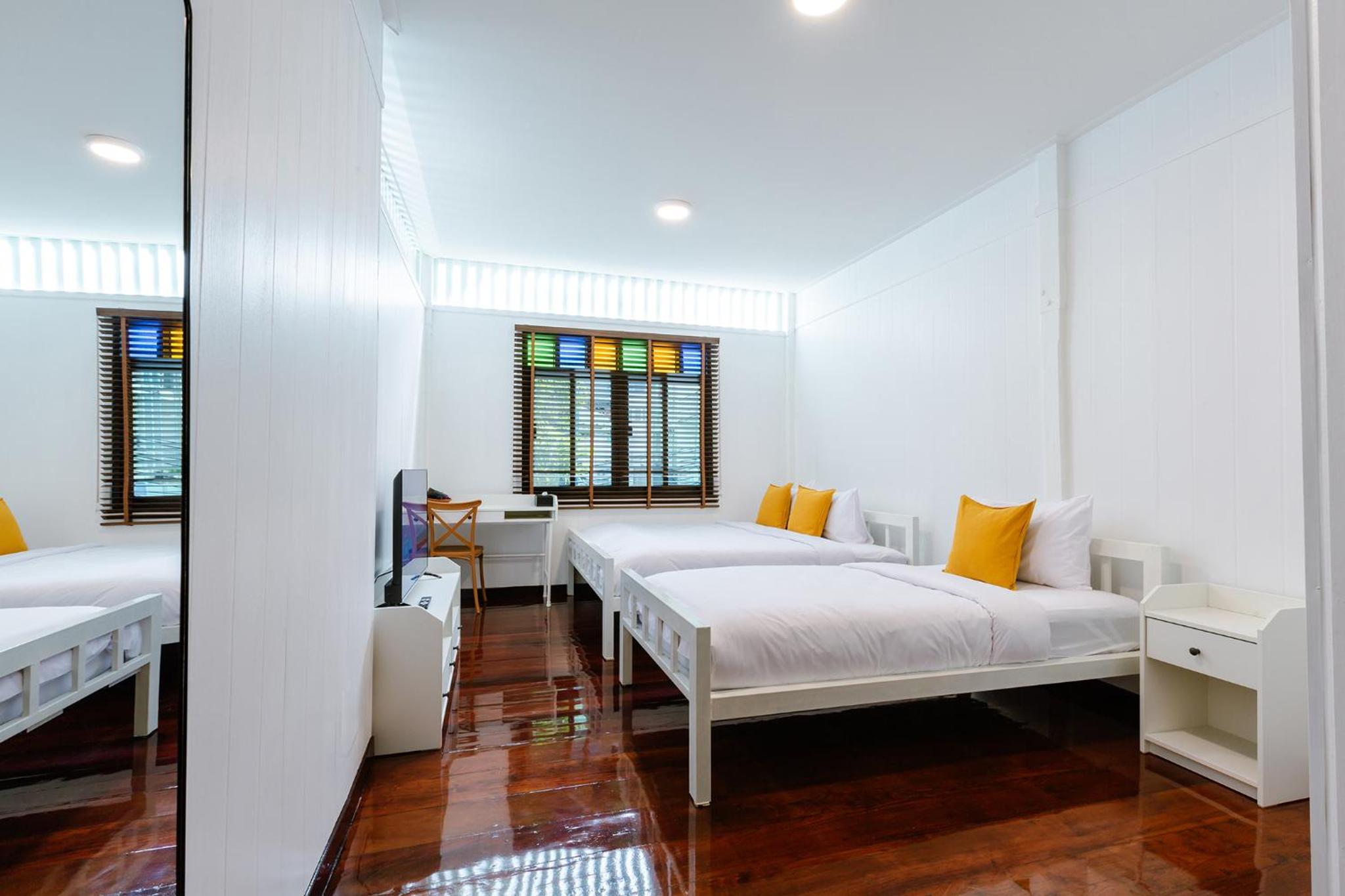 Diff Hostel