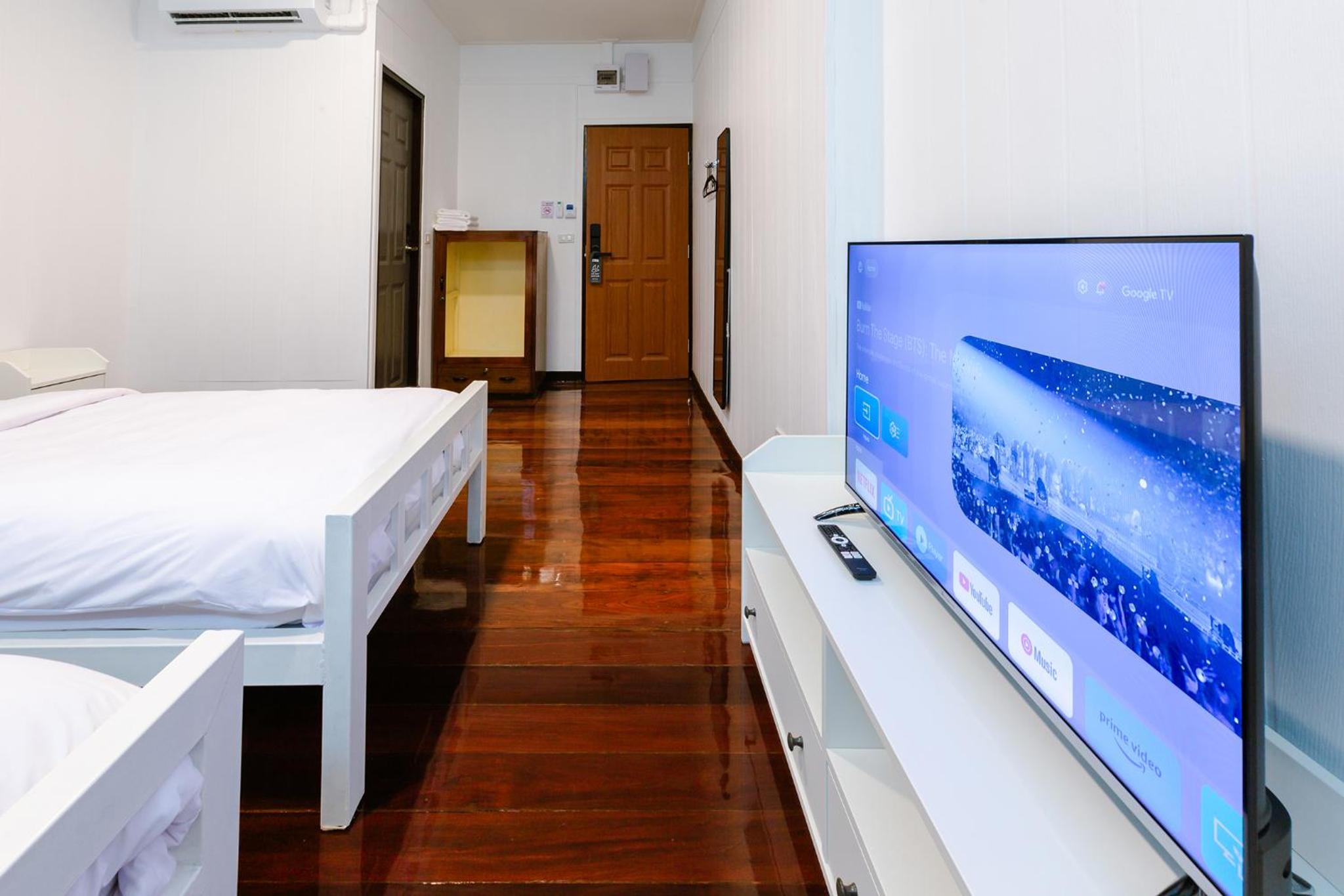 Diff Hostel