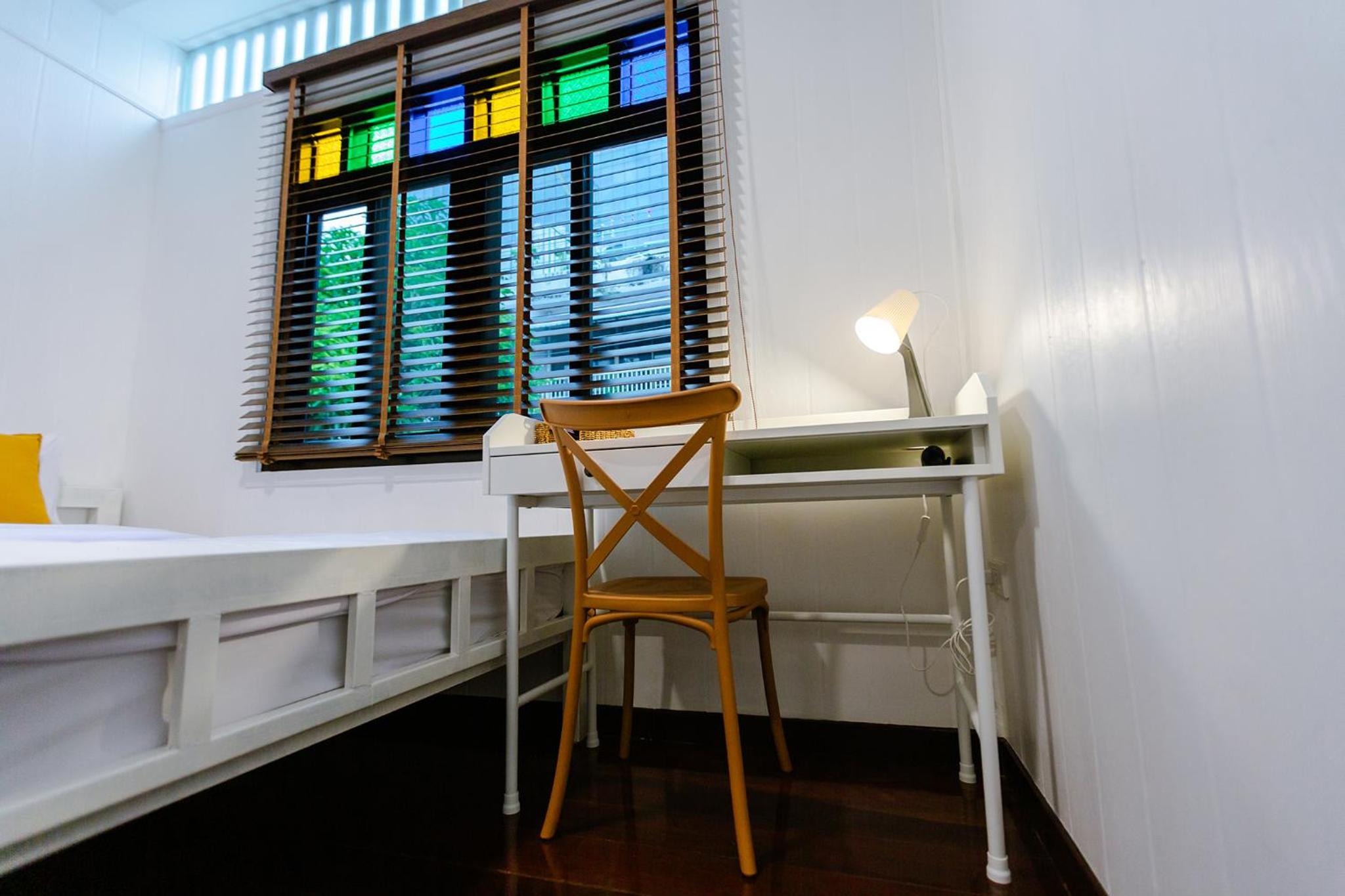 Diff Hostel